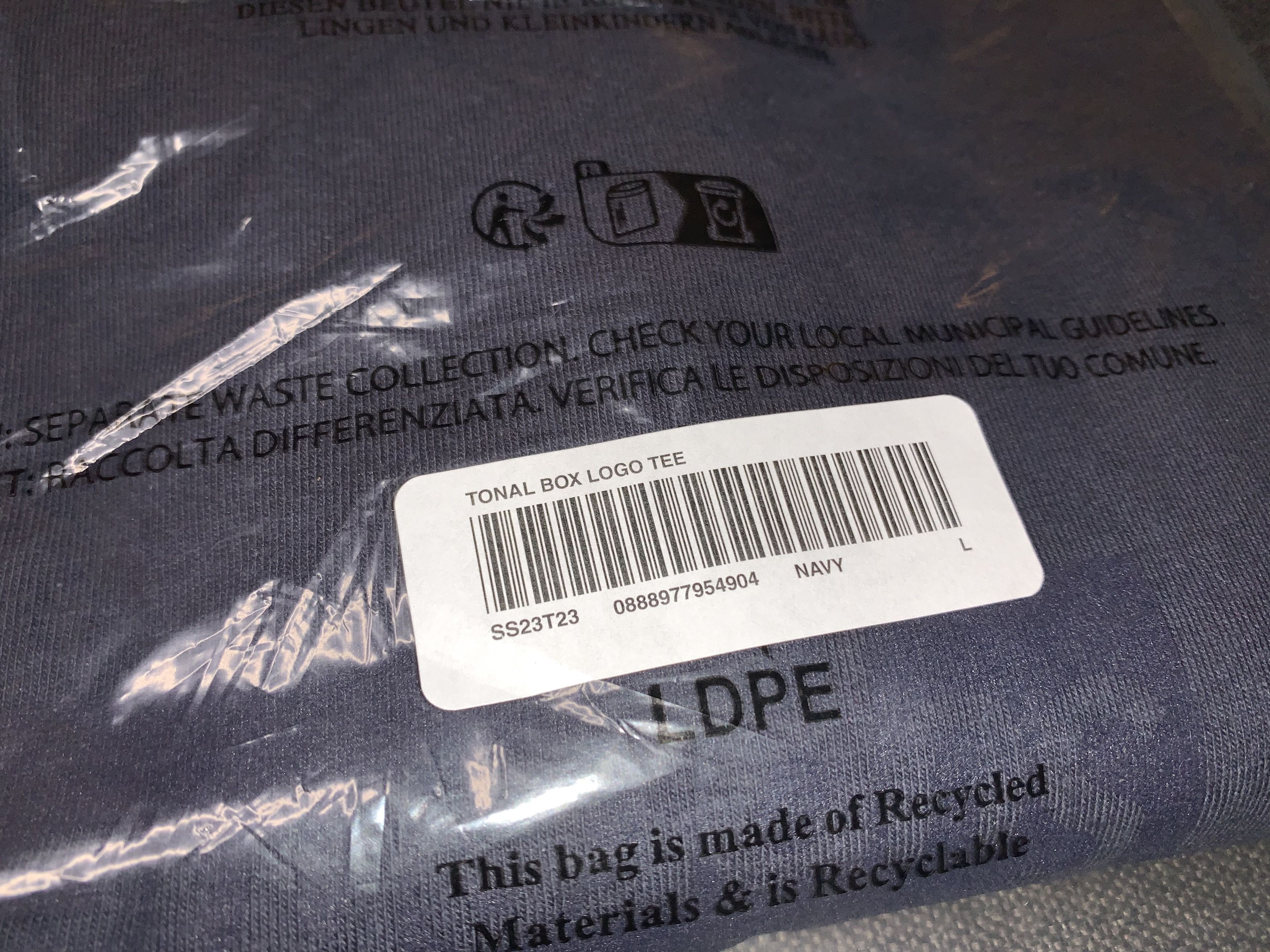 Supreme SUPREME Tonal Box Logo Tee SS23 Navy Men’s Large FW20T25 Size US L / EU 52-54 / 3 - 4 Thumbnail