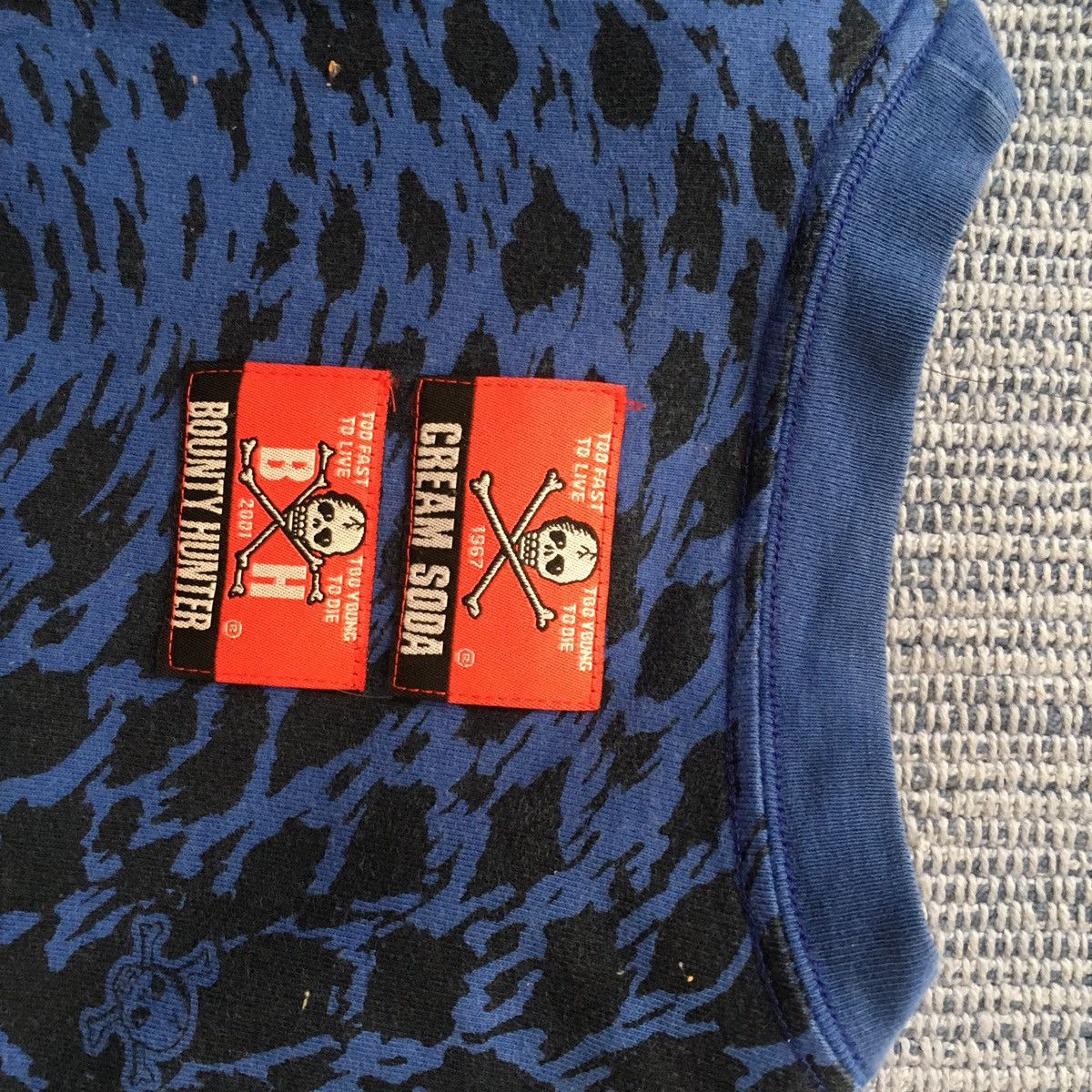 Bounty Hunter blue tiger stripe bounty hunter x cream soda : Size US L / EU 52-54 / 3 - 4 Thumbnail