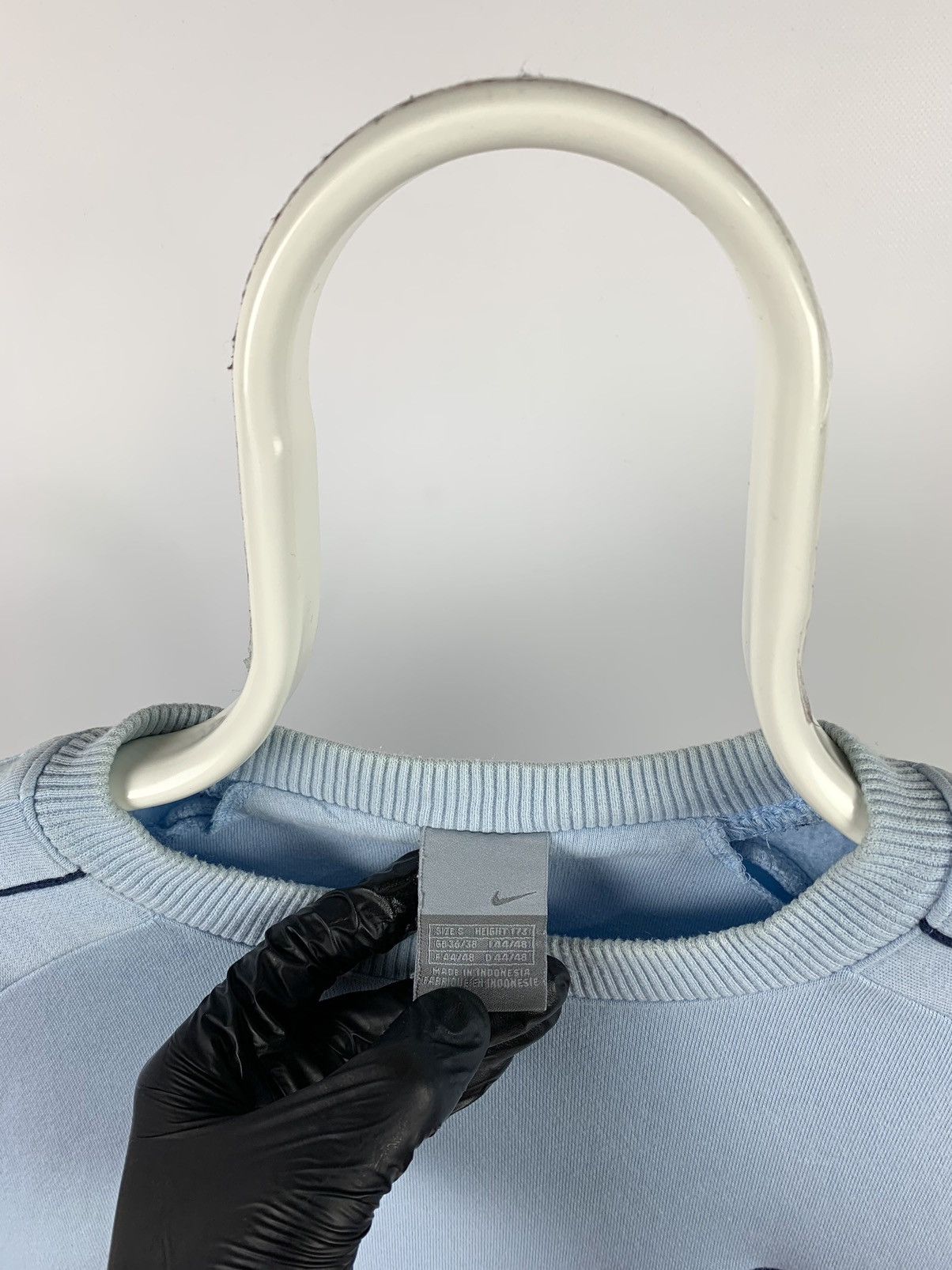 Nike Vintage Nike Big Logo Center Swoosh Sky Blue Sweatshirt Size US S / EU 44-46 / 1 - 11 Thumbnail