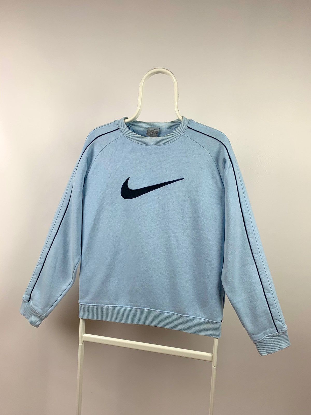 Nike Vintage Nike Big Logo Center Swoosh Sky Blue Sweatshirt Size US S / EU 44-46 / 1 - 2 Thumbnail
