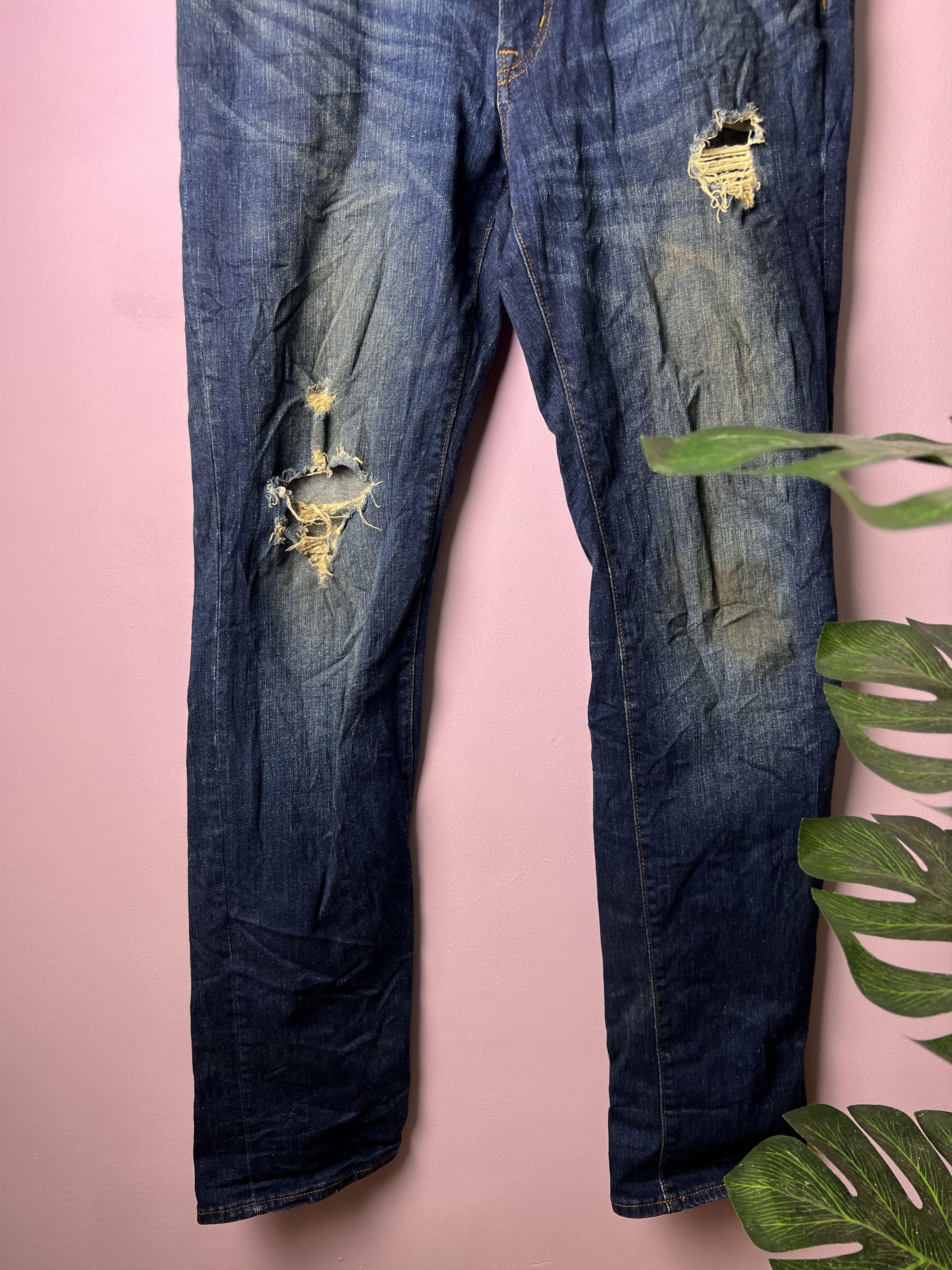 GU 🔥Gu Japanese Brand Distressed Denim Size US 34 / EU 50 - 6 Thumbnail