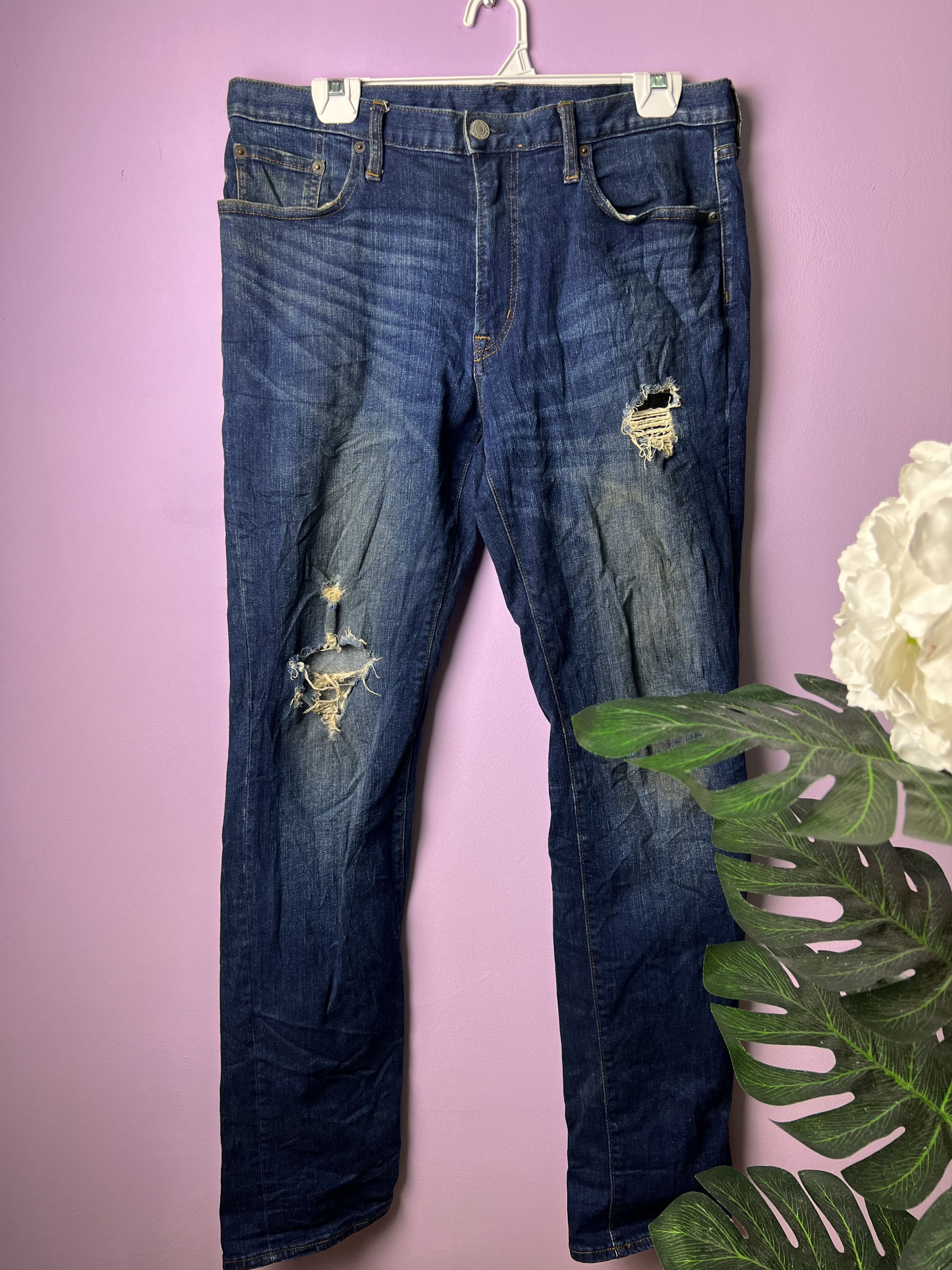 GU 🔥Gu Japanese Brand Distressed Denim Size US 34 / EU 50 - 2 Thumbnail