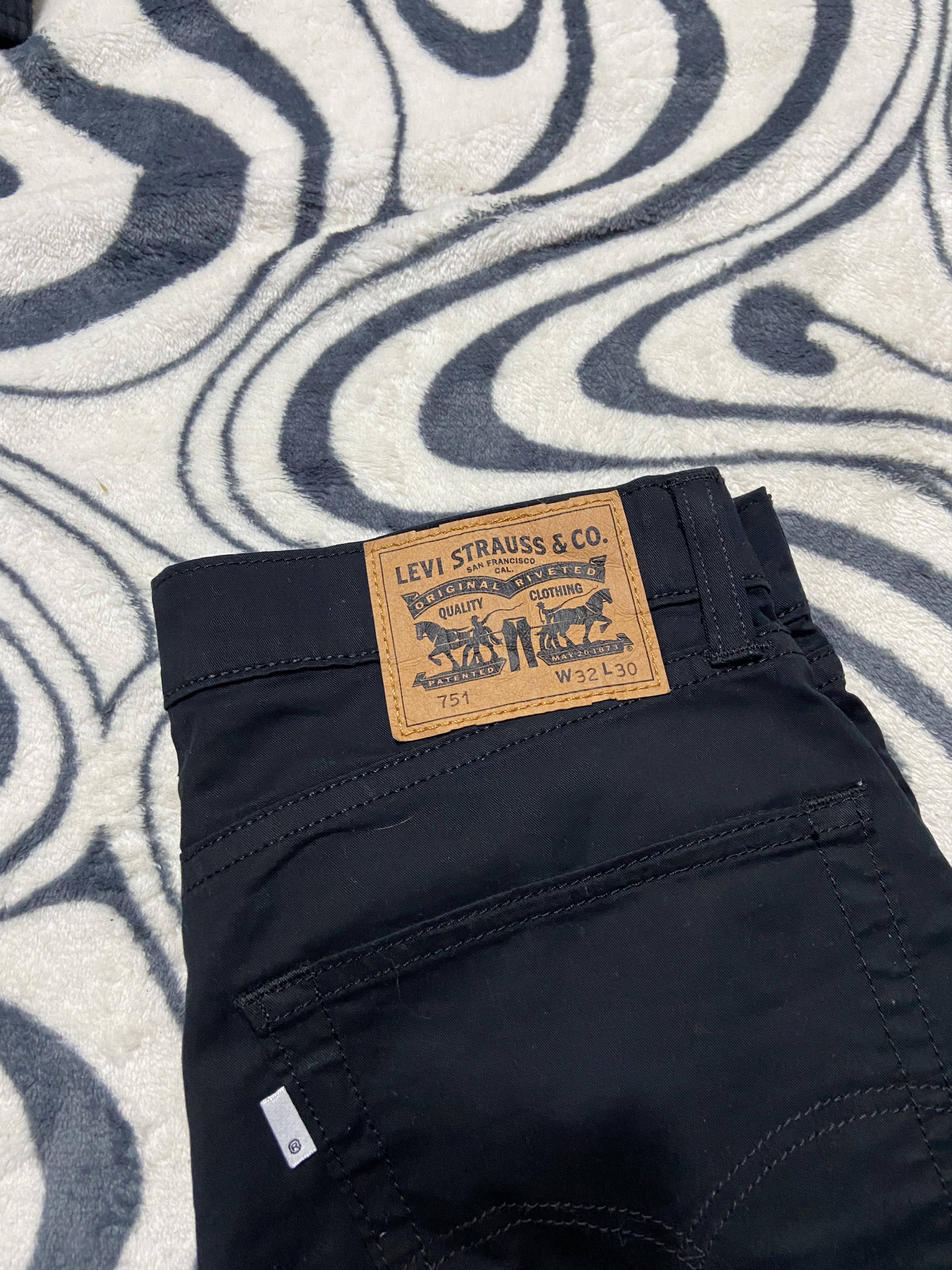 Levi's Levis 751 Vintage Mens Black Denim Pants White Tab Size US 32 / EU 48 - 2 Thumbnail