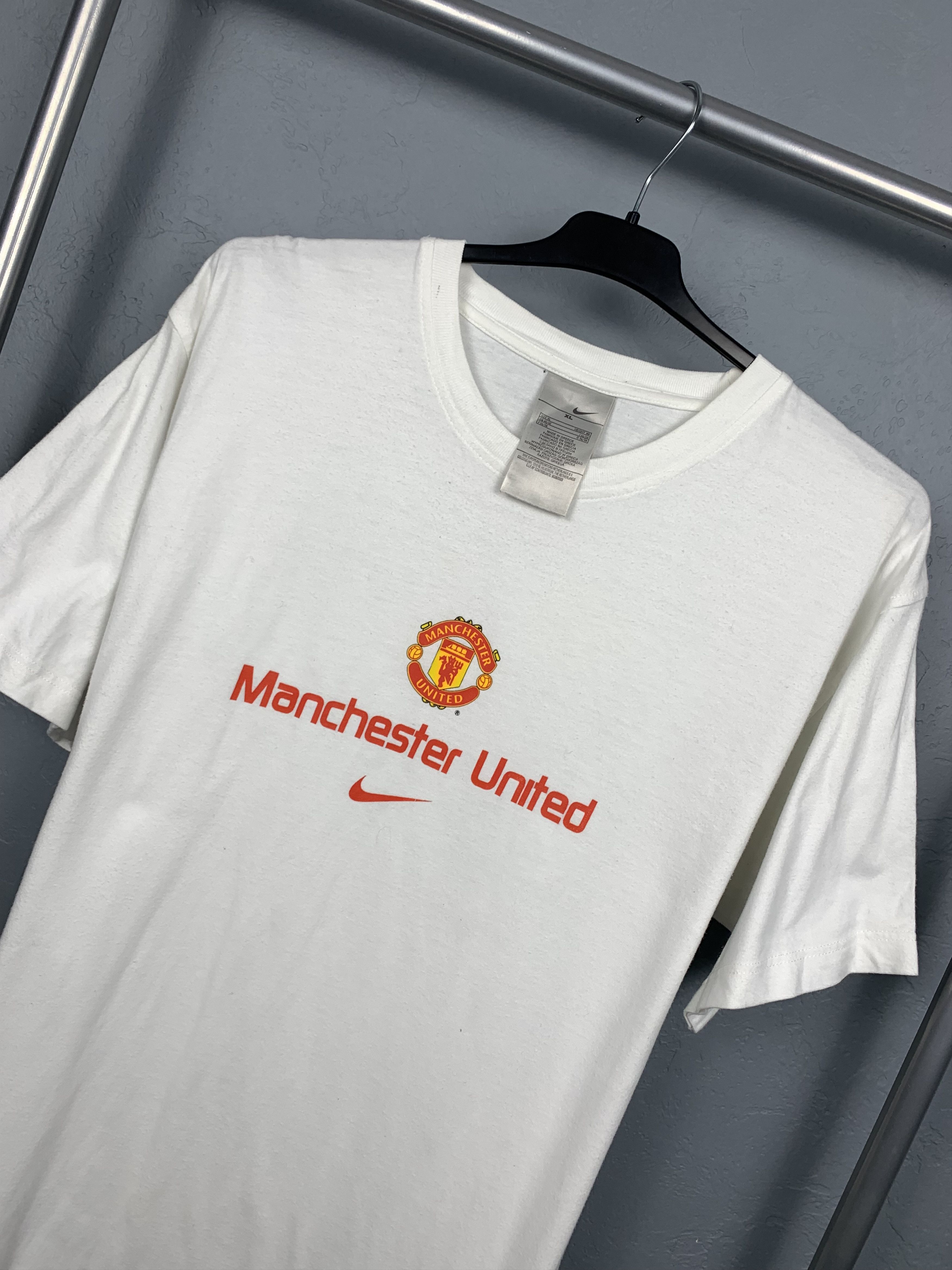 Nike Vintage Nike Manchester United Mens T-Shirt Tee Size US XL / EU 56 / 4 - 2 Thumbnail