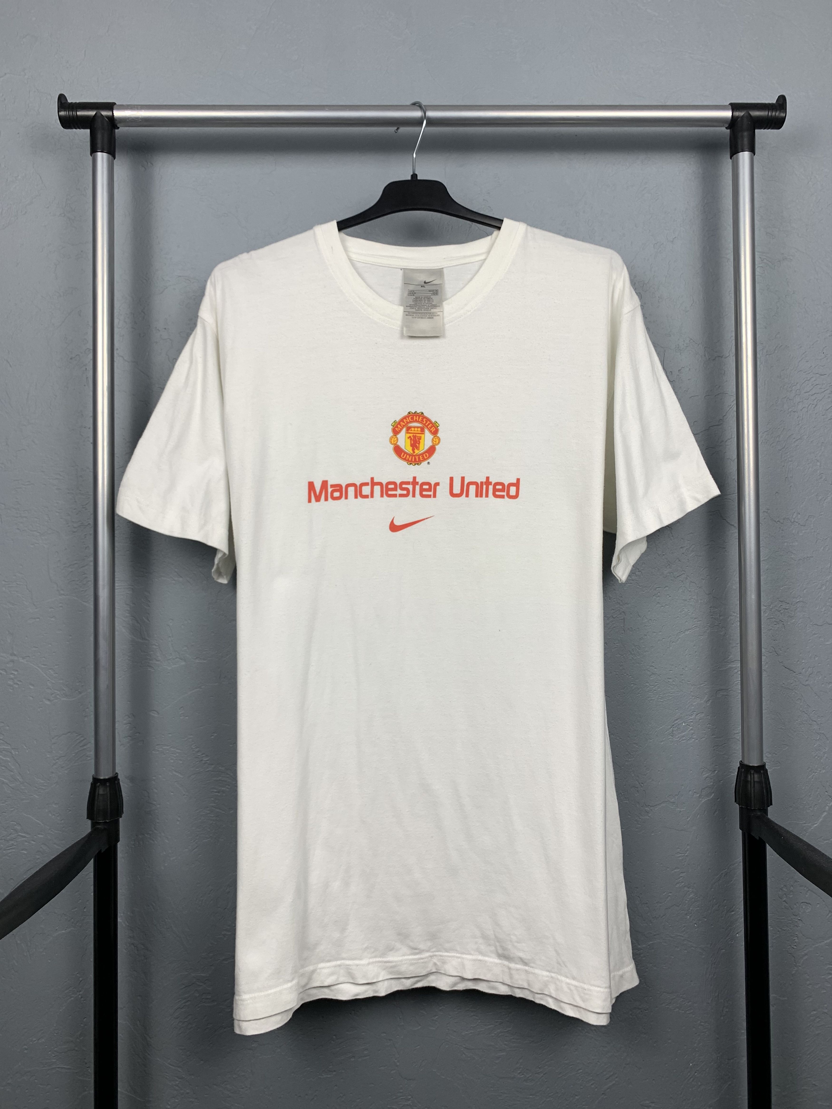 Nike Vintage Nike Manchester United Mens T-Shirt Tee Size US XL / EU 56 / 4 - 1 Thumbnail