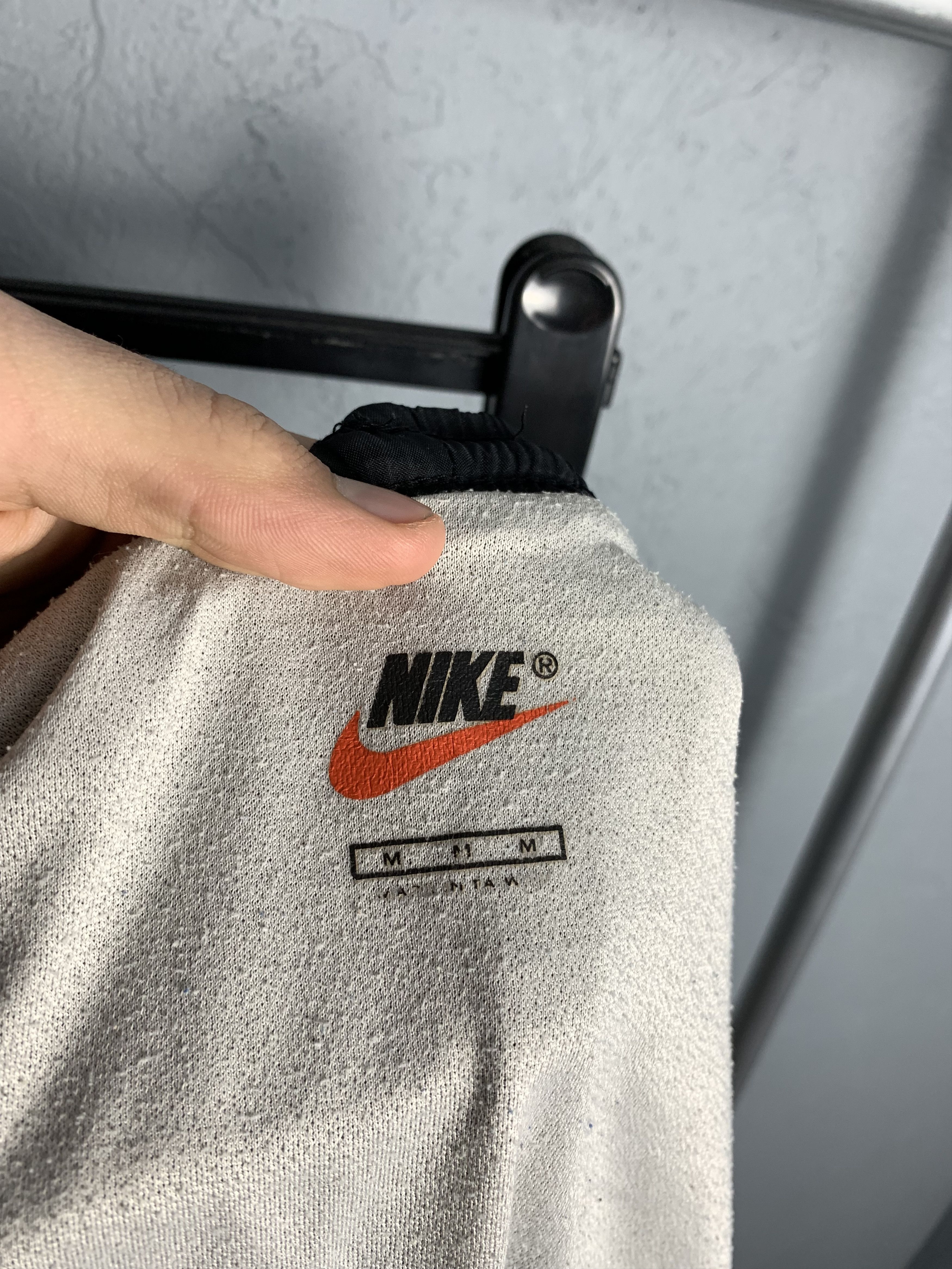 Nike Vintage Nike Mens Nylon Shorts Y2K Size US 32 / EU 48 - 7 Thumbnail