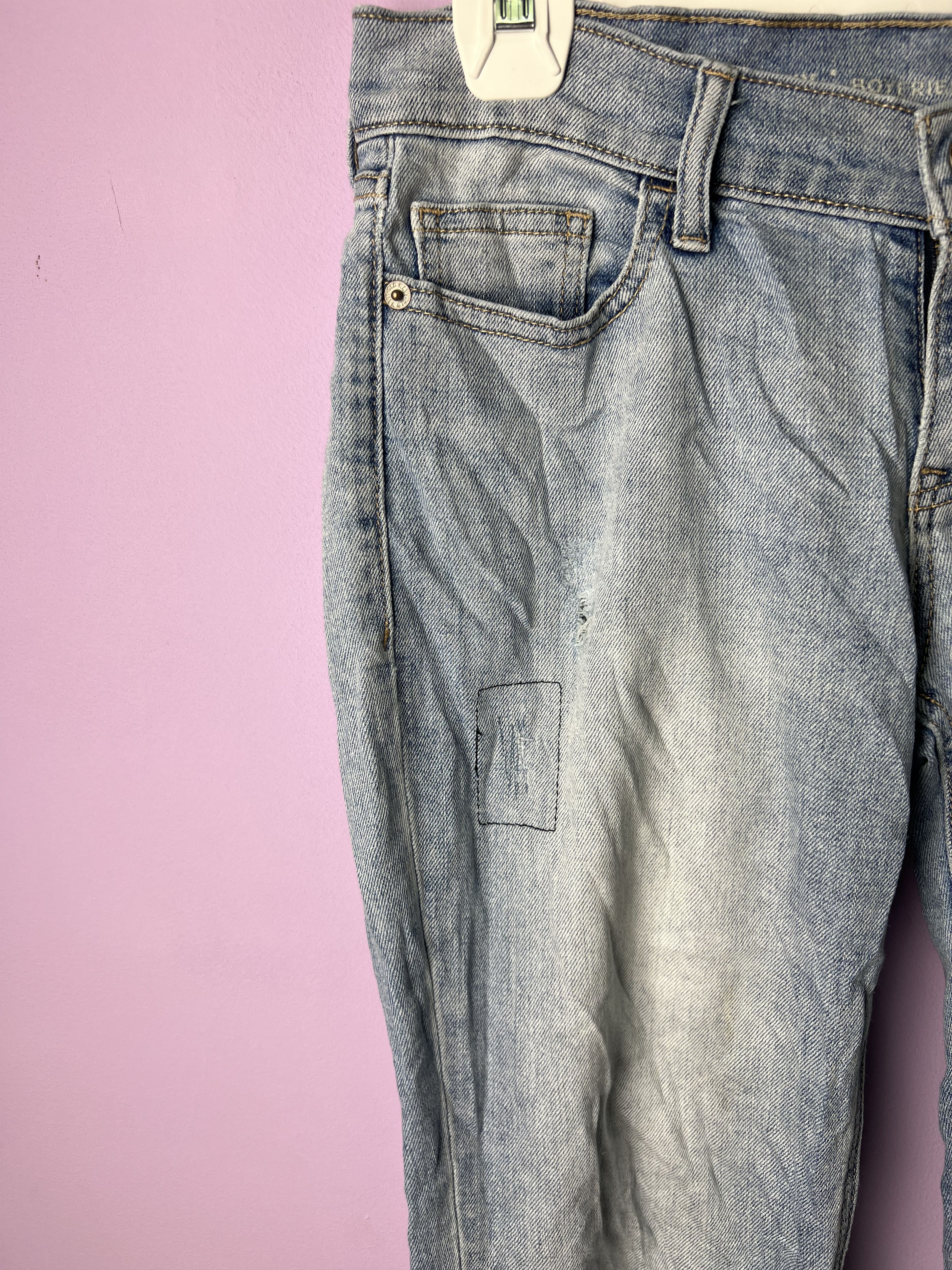 Old Navy 🔥Old Navy Boyfriend Distressed Denim Size 31" - 8 Thumbnail
