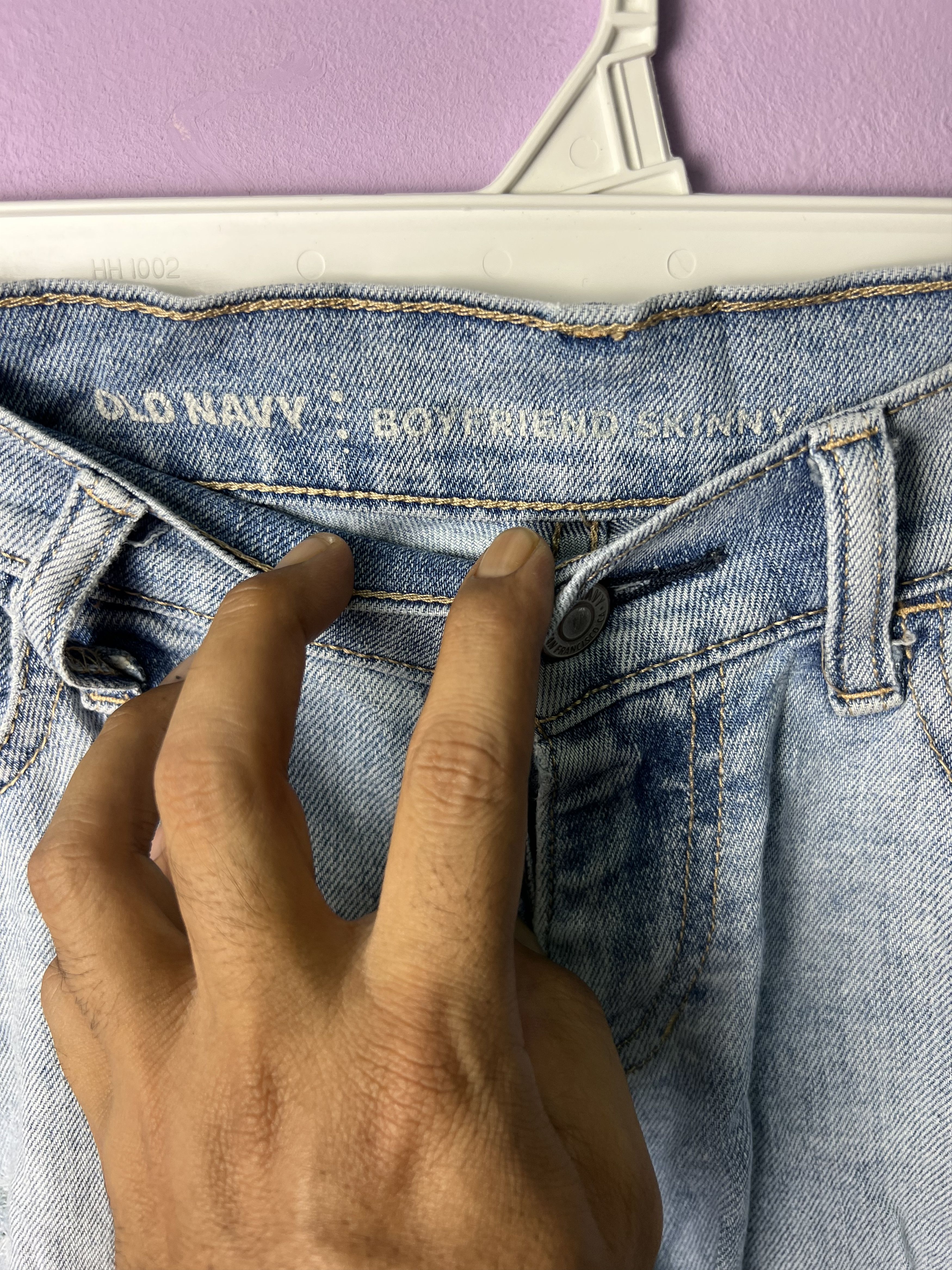 Old Navy 🔥Old Navy Boyfriend Distressed Denim Size 31" - 11 Thumbnail