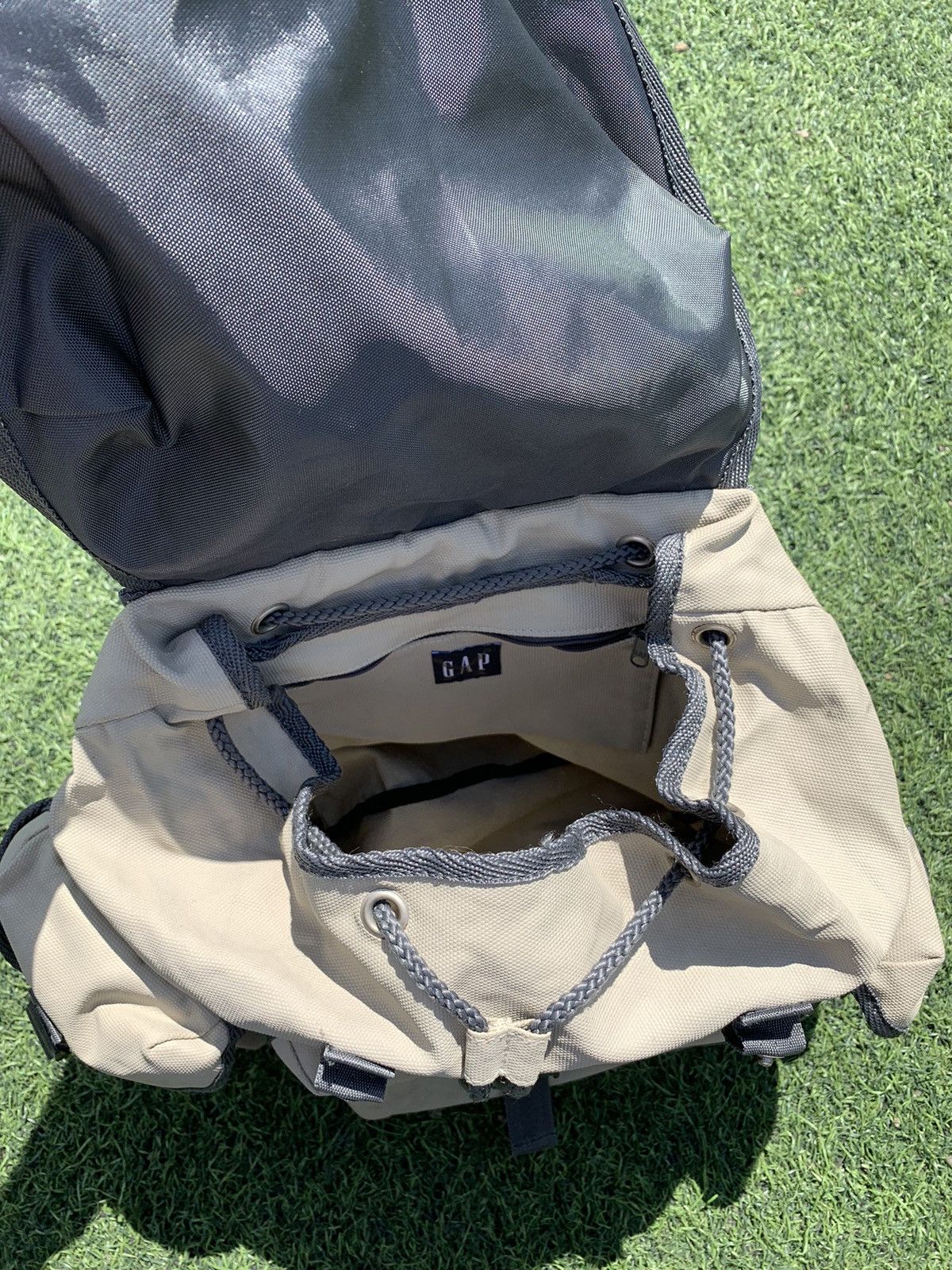 Gap × Vintage Vintage Gap Gorpcore Bag Multi Pocket Military Backpack Y2K Size ONE SIZE - 5 Thumbnail