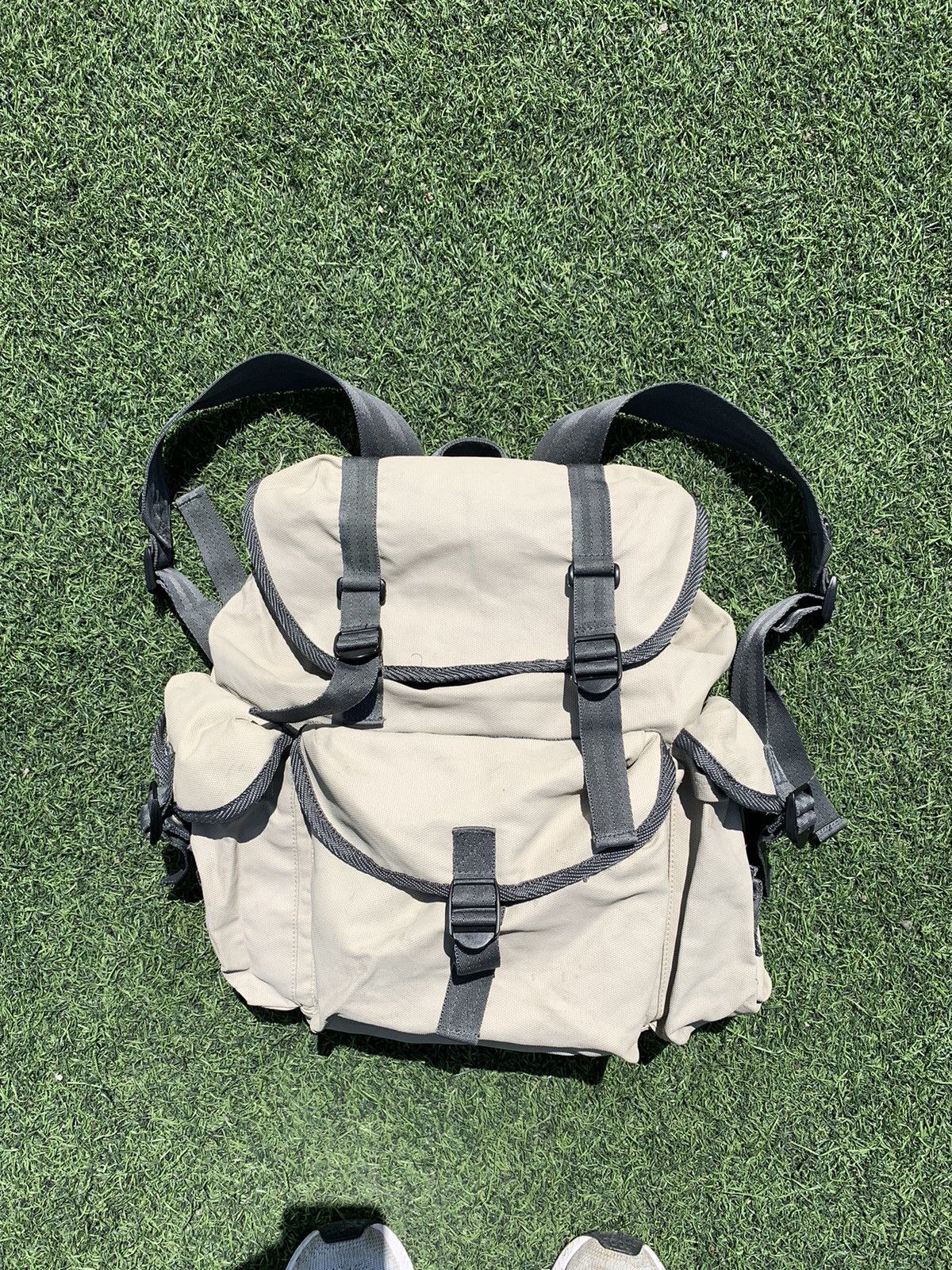 Gap × Vintage Vintage Gap Gorpcore Bag Multi Pocket Military Backpack Y2K Size ONE SIZE - 1 Thumbnail