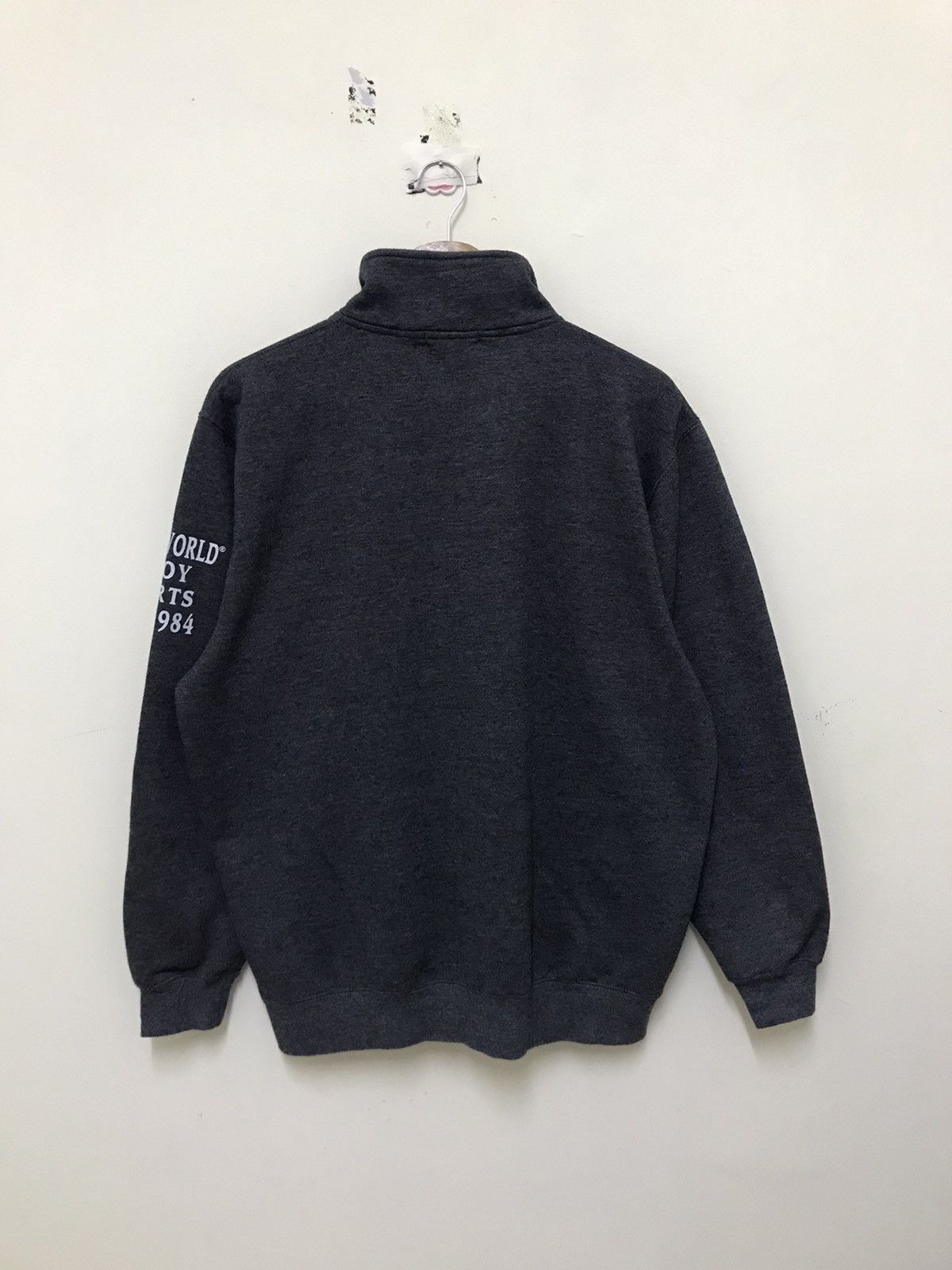 Japanese Brand × Vintage Vintage Santa World Sweatshirt Size US M / EU 48-50 / 2 - 5 Thumbnail