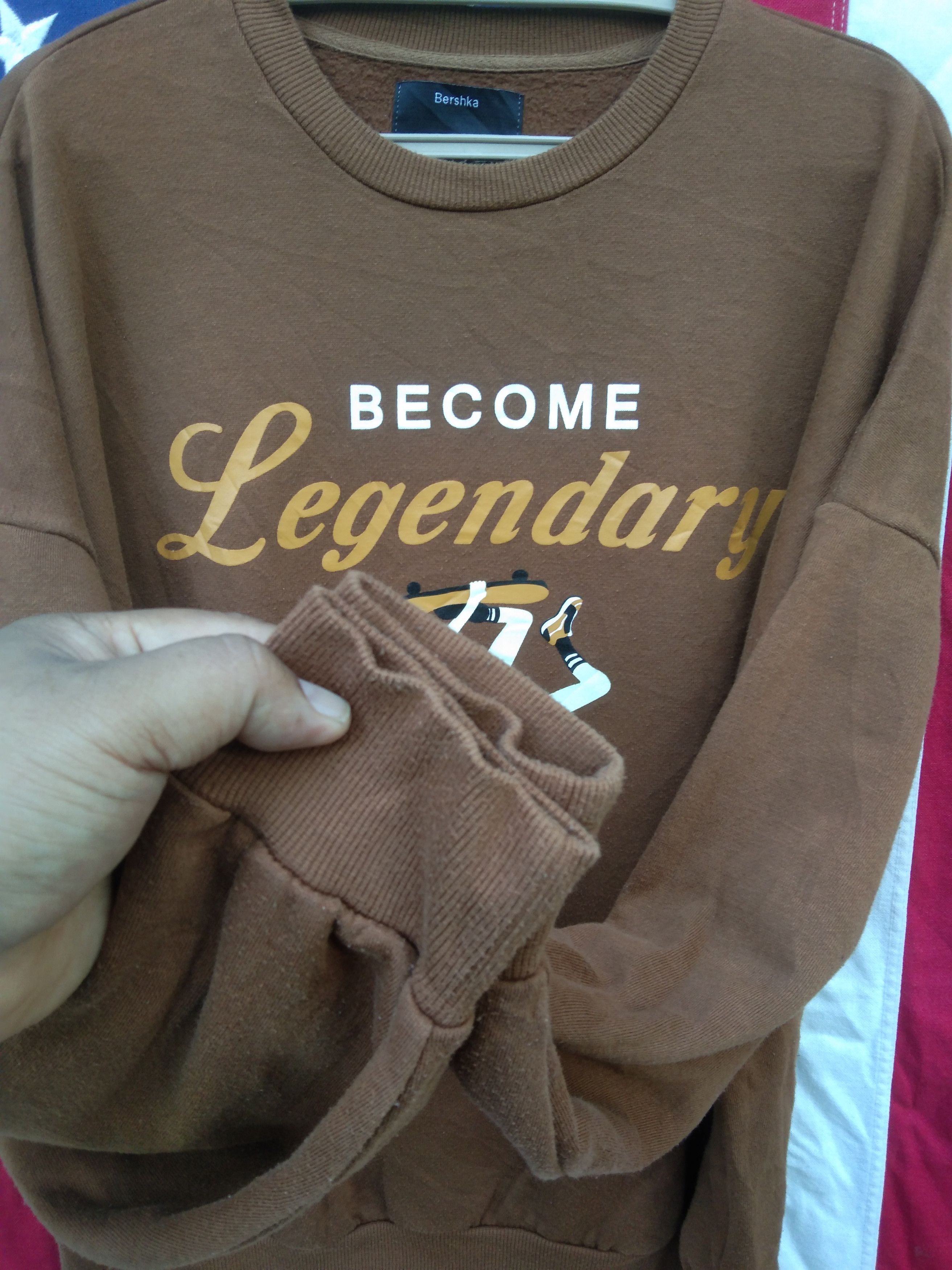 Bershka VINTAGE BERSHKA SWEATSHIRT Size US L / EU 52-54 / 3 - 2 Thumbnail