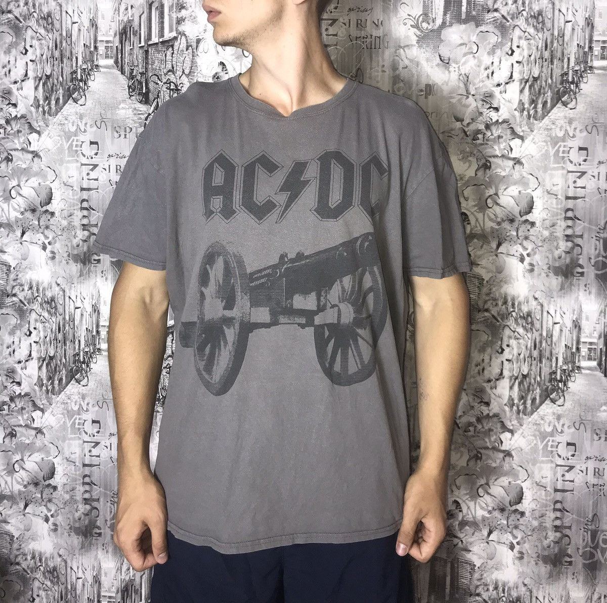 Band Tees AC/DC band t-shirt Size US XXL / EU 58 / 5 - 1 Thumbnail