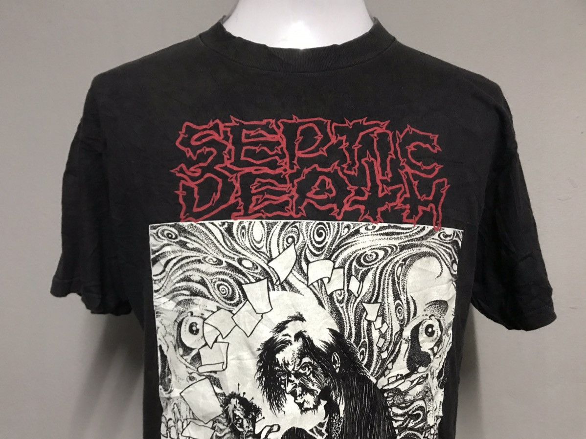 Band Tees × Metallica × Vintage Vtg Septic Death Design By Pushead Glow In The Dark Tee Size US L / EU 52-54 / 3 - 6 Thumbnail
