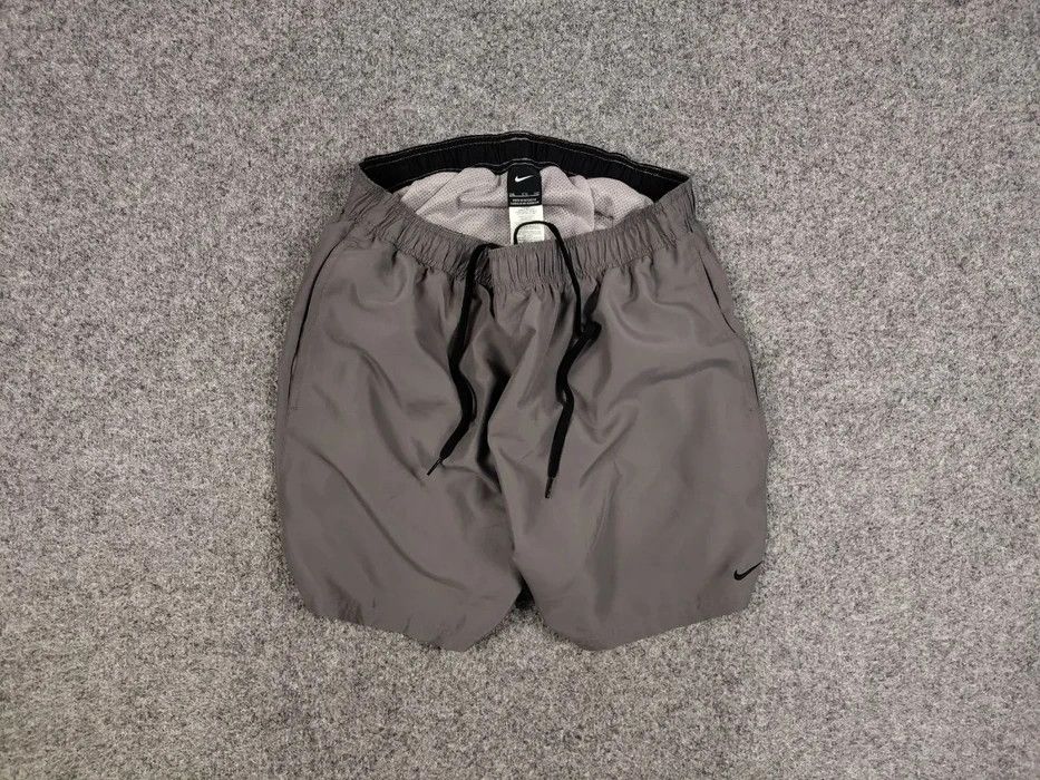 Nike Vintage Nike Shorts Logo swoosh casual Y2K Streetwear Size US 36 / EU 52 - 1 Thumbnail
