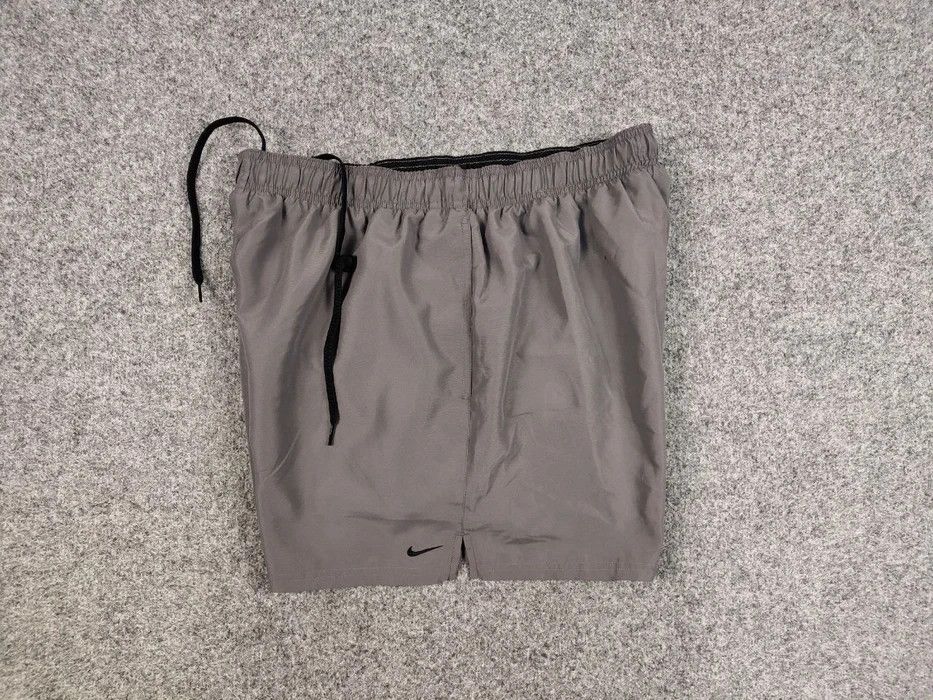 Nike Vintage Nike Shorts Logo swoosh casual Y2K Streetwear Size US 36 / EU 52 - 4 Thumbnail