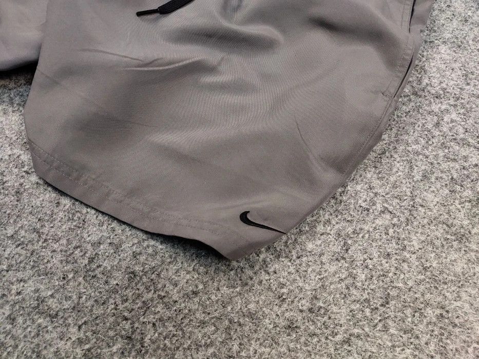 Nike Vintage Nike Shorts Logo swoosh casual Y2K Streetwear Size US 36 / EU 52 - 3 Thumbnail