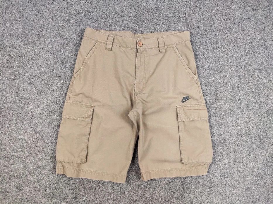 Nike Vintage Nike Cargo Casual Shorts Streetwear Travis Scott Size US 32 / EU 48 - 7 Thumbnail