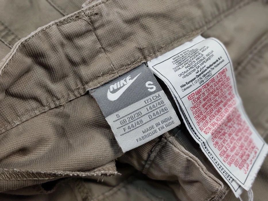 Nike Vintage Nike Cargo Casual Shorts Streetwear Travis Scott Size US 32 / EU 48 - 9 Thumbnail