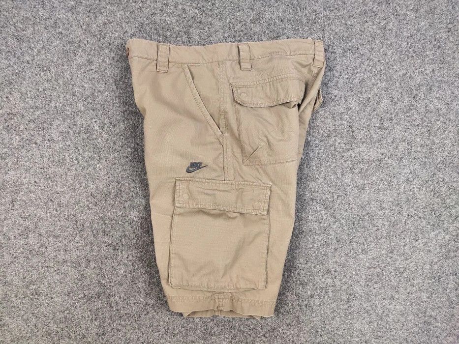Nike Vintage Nike Cargo Casual Shorts Streetwear Travis Scott Size US 32 / EU 48 - 4 Thumbnail