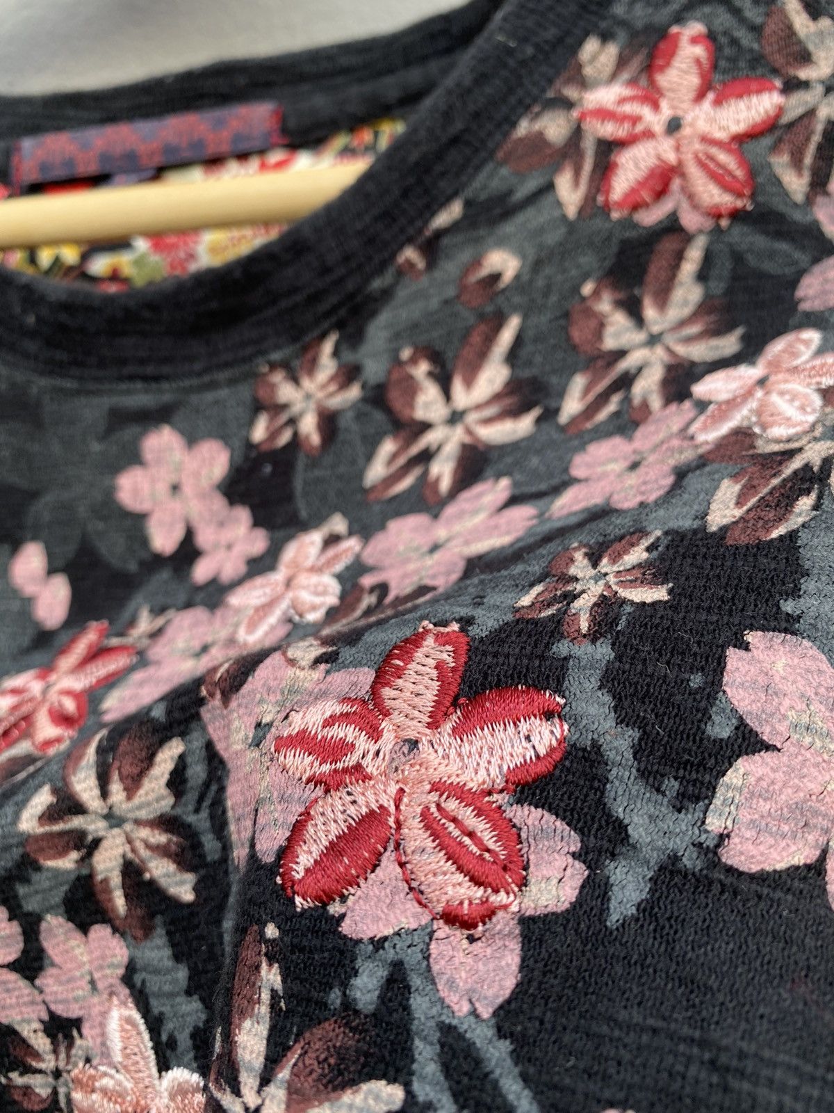 Japanese Brand japanese traditional classic sukajan shirt floral + koi fish Size US L / EU 52-54 / 3 - 5 Thumbnail