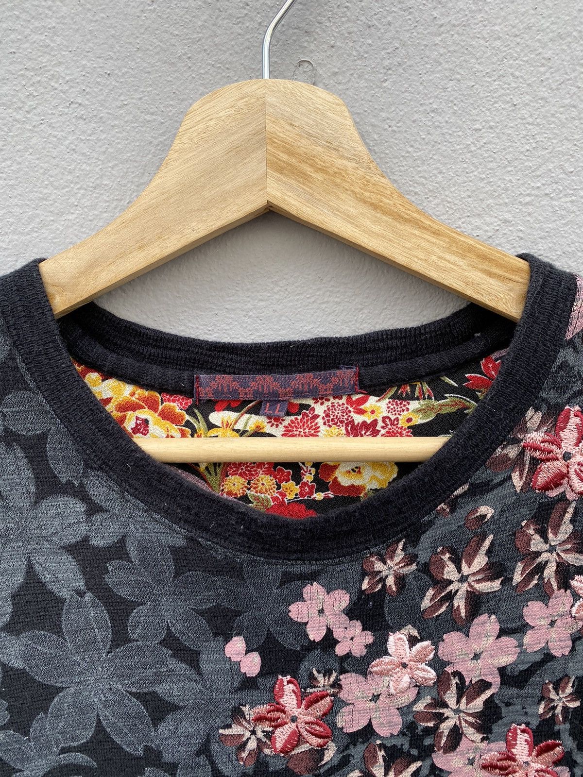 Japanese Brand japanese traditional classic sukajan shirt floral + koi fish Size US L / EU 52-54 / 3 - 2 Thumbnail