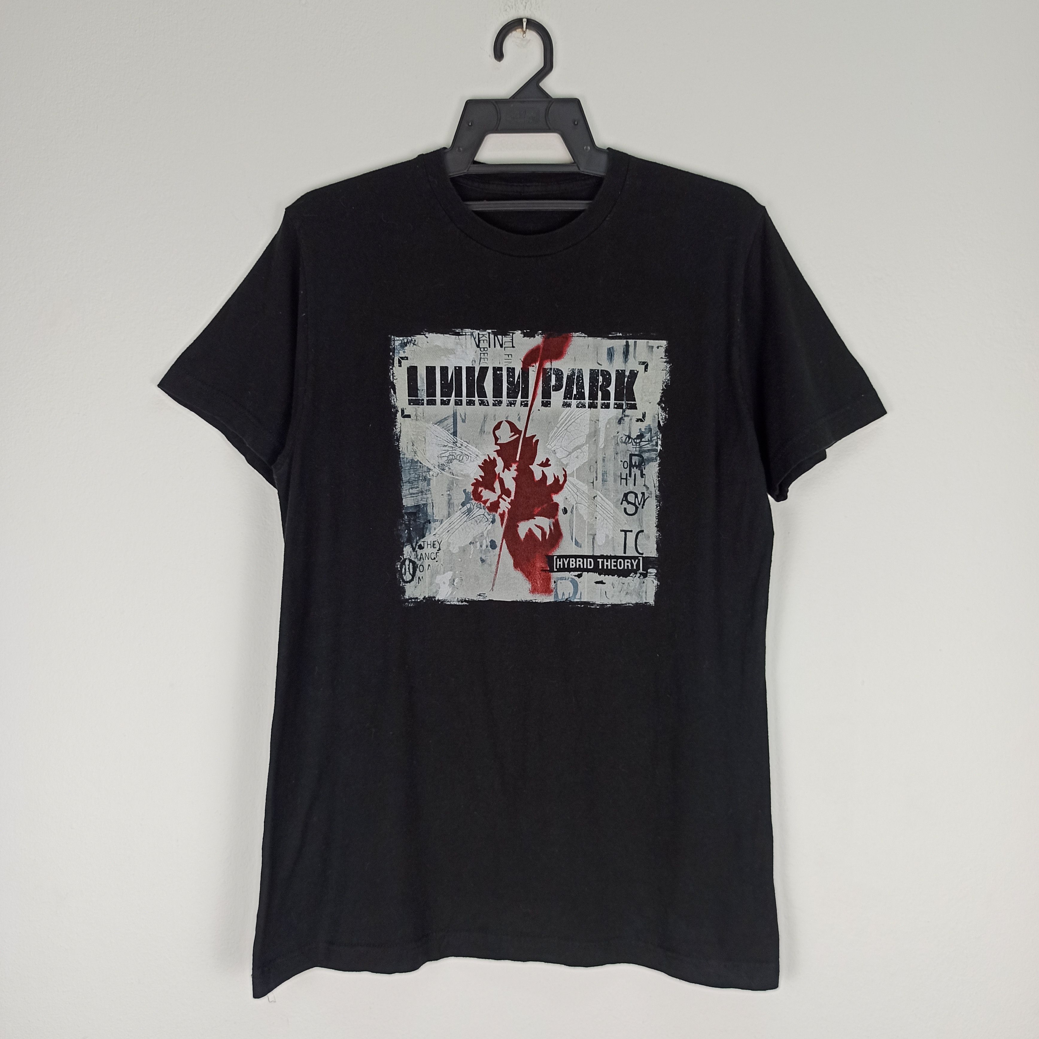 image of Band Tees x Tour Tee Band Linkin Park [Hybrid Theory] Tshirt in Black, Men's (Size Medium)