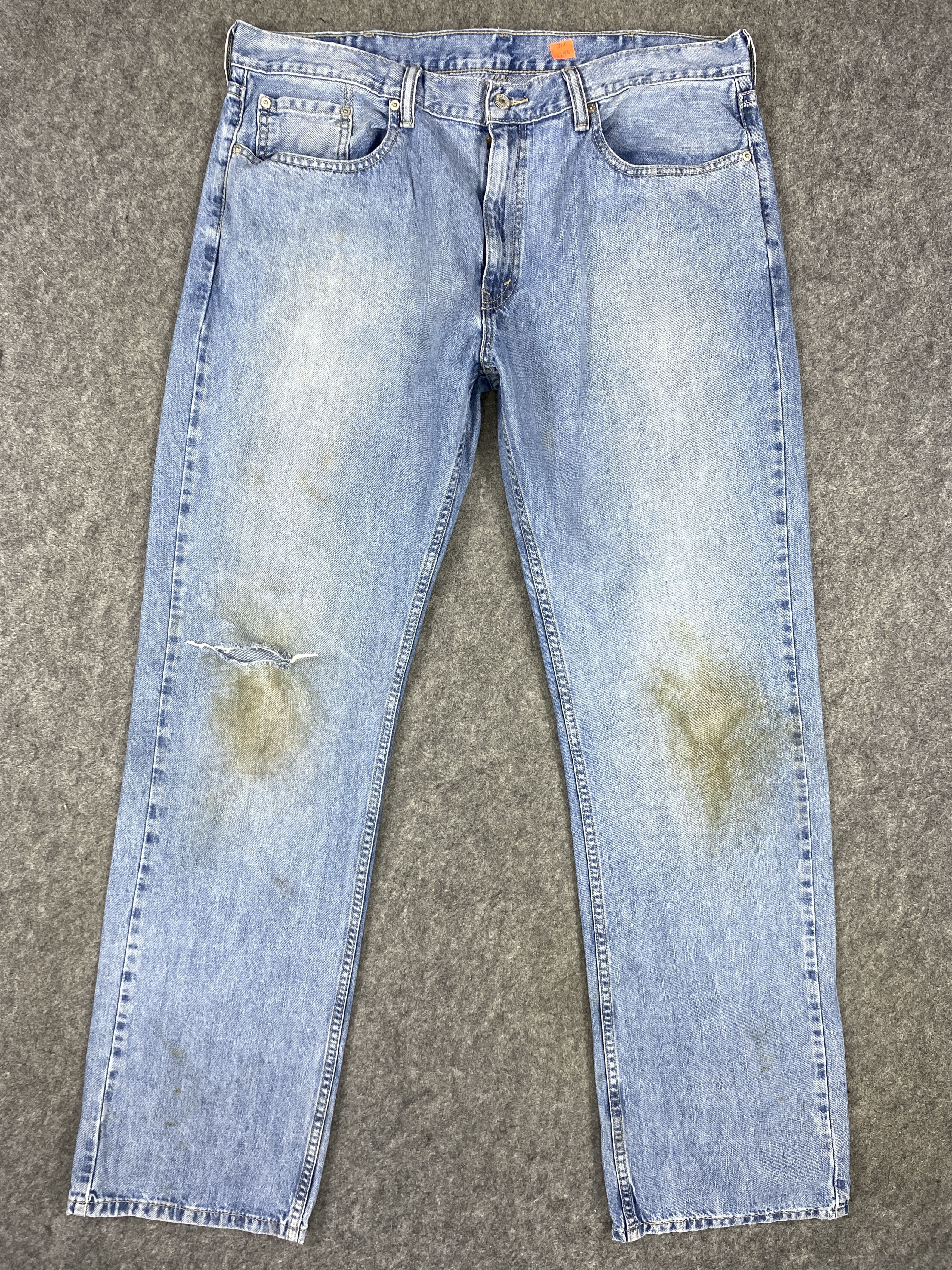 Levi's Mid Blue Vintage Levi's 559 Jeans 38x34.5 Denim -JN1396 Size US 38 / EU 54 - 1 Thumbnail