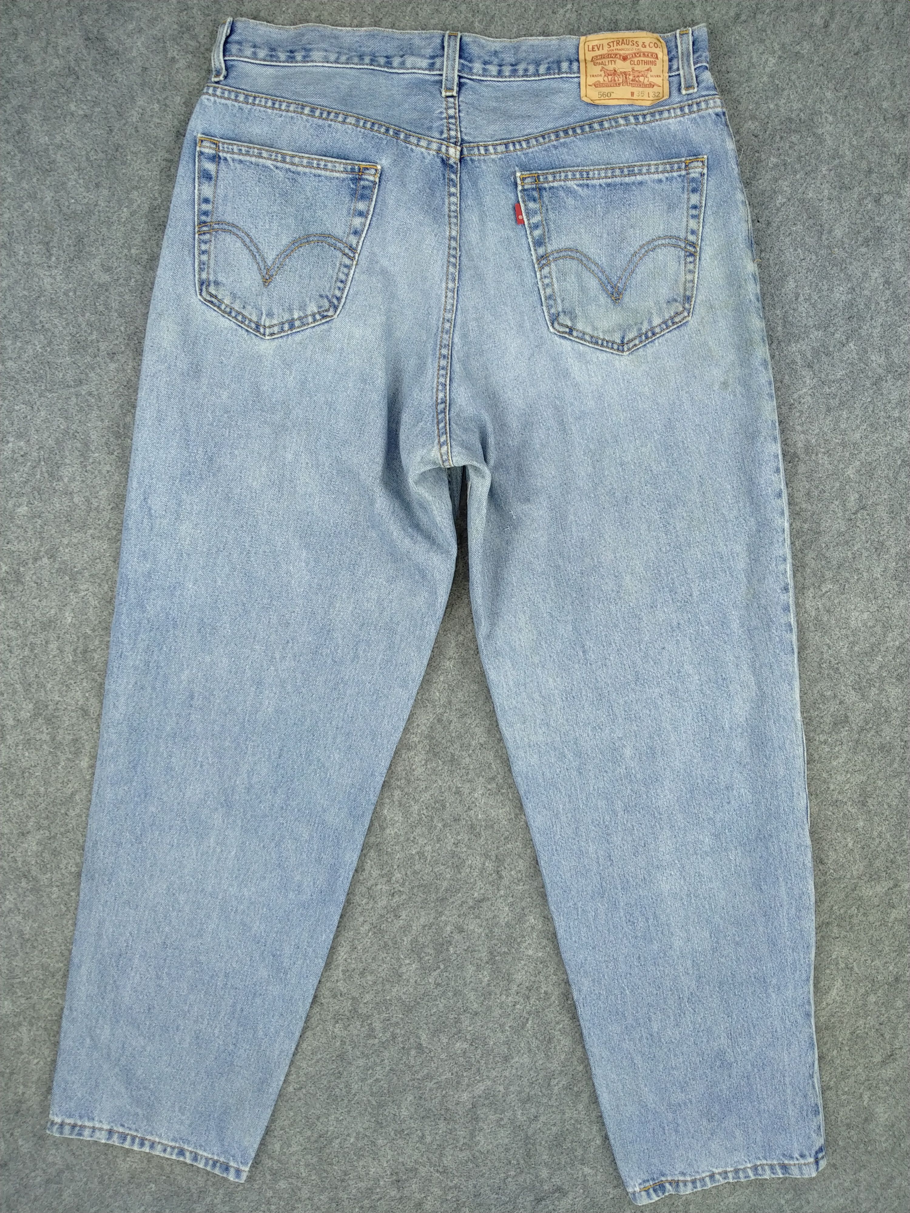 Levi's Vintage Levi's 560 Comfort Fit Faded Blue Denim -JN565 Size US 35 - 2 Thumbnail
