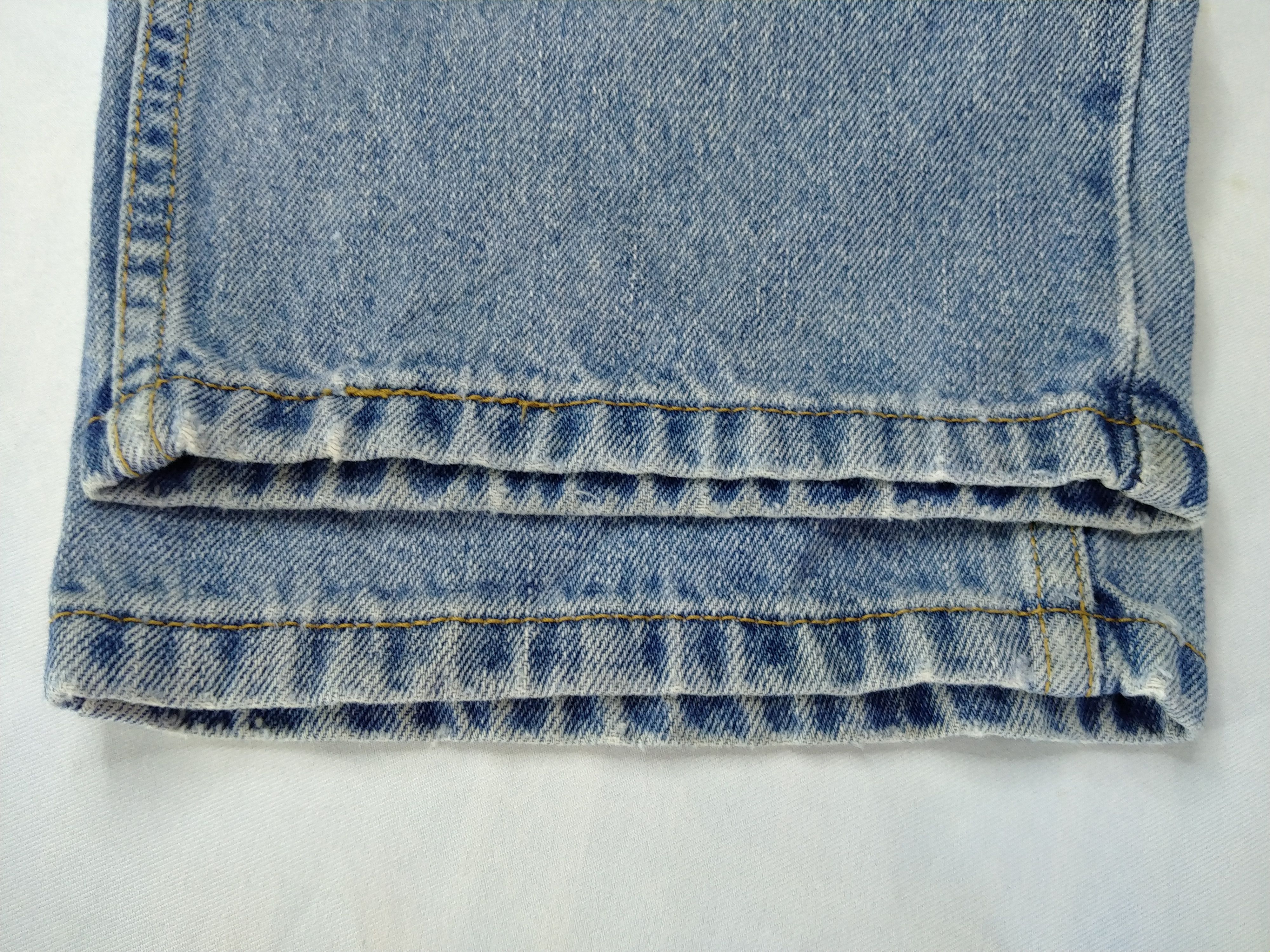 Levi's Vintage Levi's 560 Comfort Fit Faded Blue Denim -JN565 Size US 35 - 9 Thumbnail