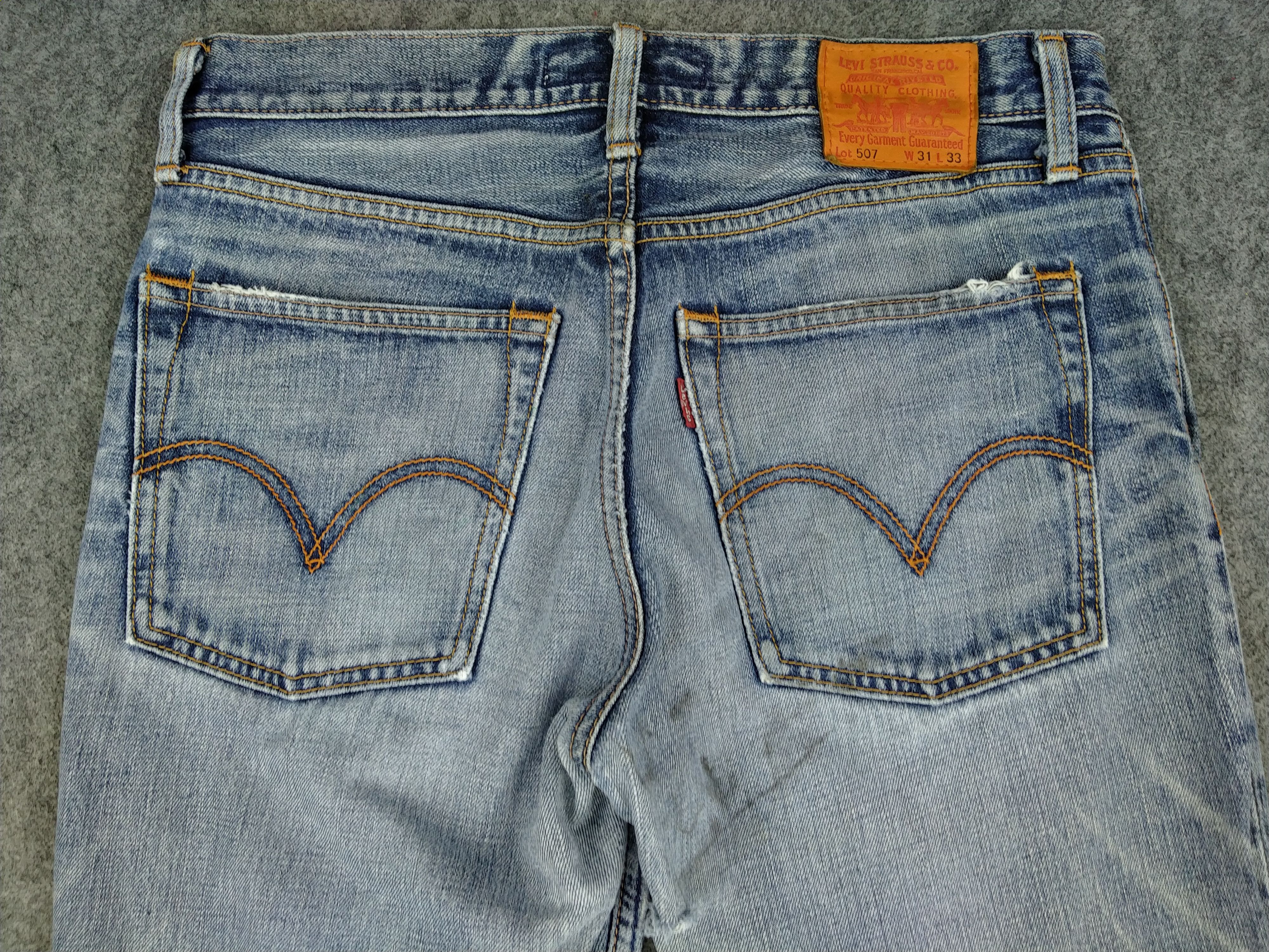 Levi's Faded Blue Vintage Levi's 507 Jeans 31x31.5 Denim -JN1057 Size US 31 - 4 Thumbnail