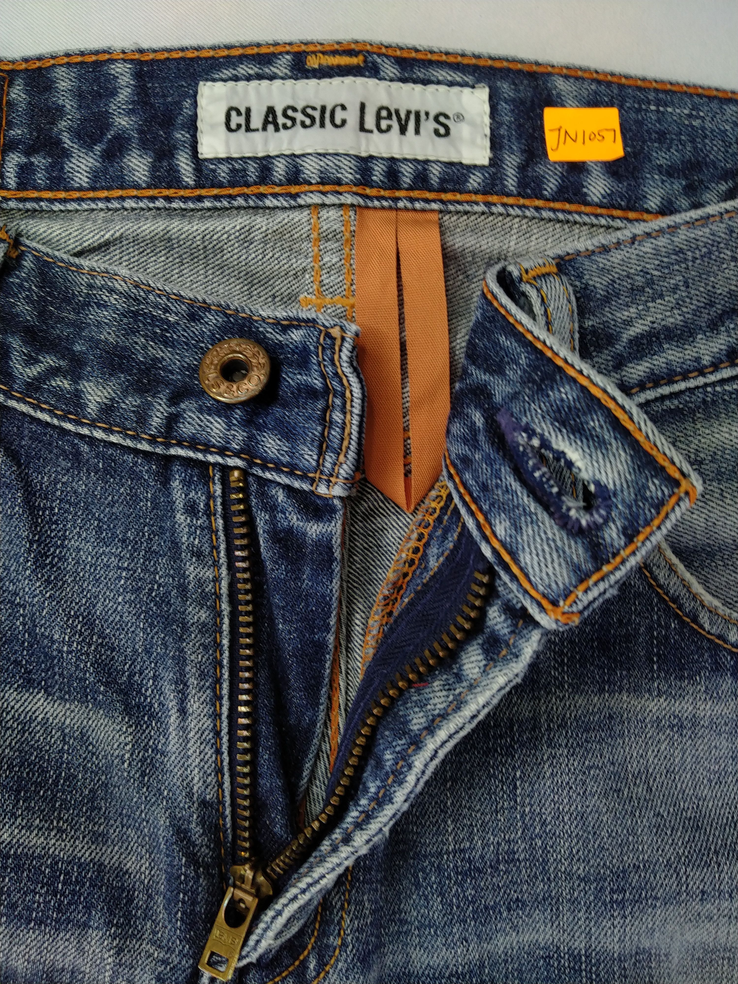 Levi's Faded Blue Vintage Levi's 507 Jeans 31x31.5 Denim -JN1057 Size US 31 - 5 Thumbnail