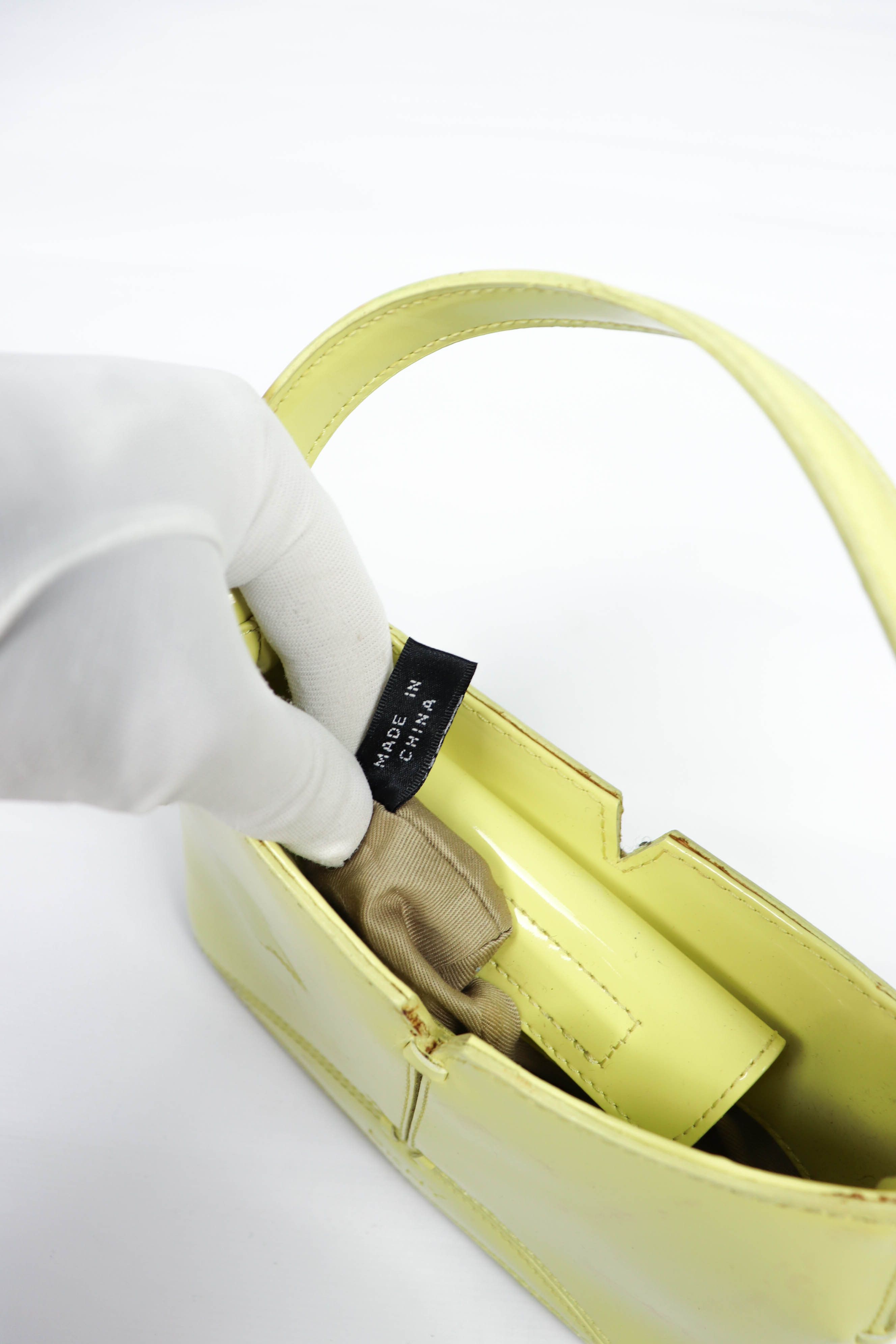 DKNY Donna Karan New York DKNY Lackered Leather Mini Hand Bag Size ONE SIZE - 18 Thumbnail