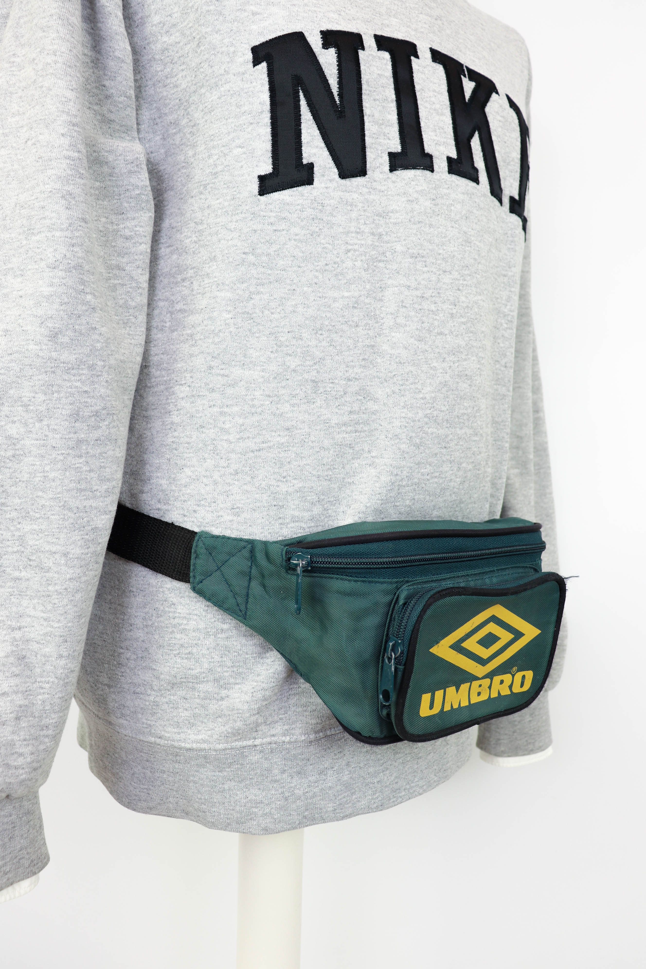 Umbro Umbro Vintage 90s Big Logo Green Nylon Waist Bag Size ONE SIZE - 5 Thumbnail