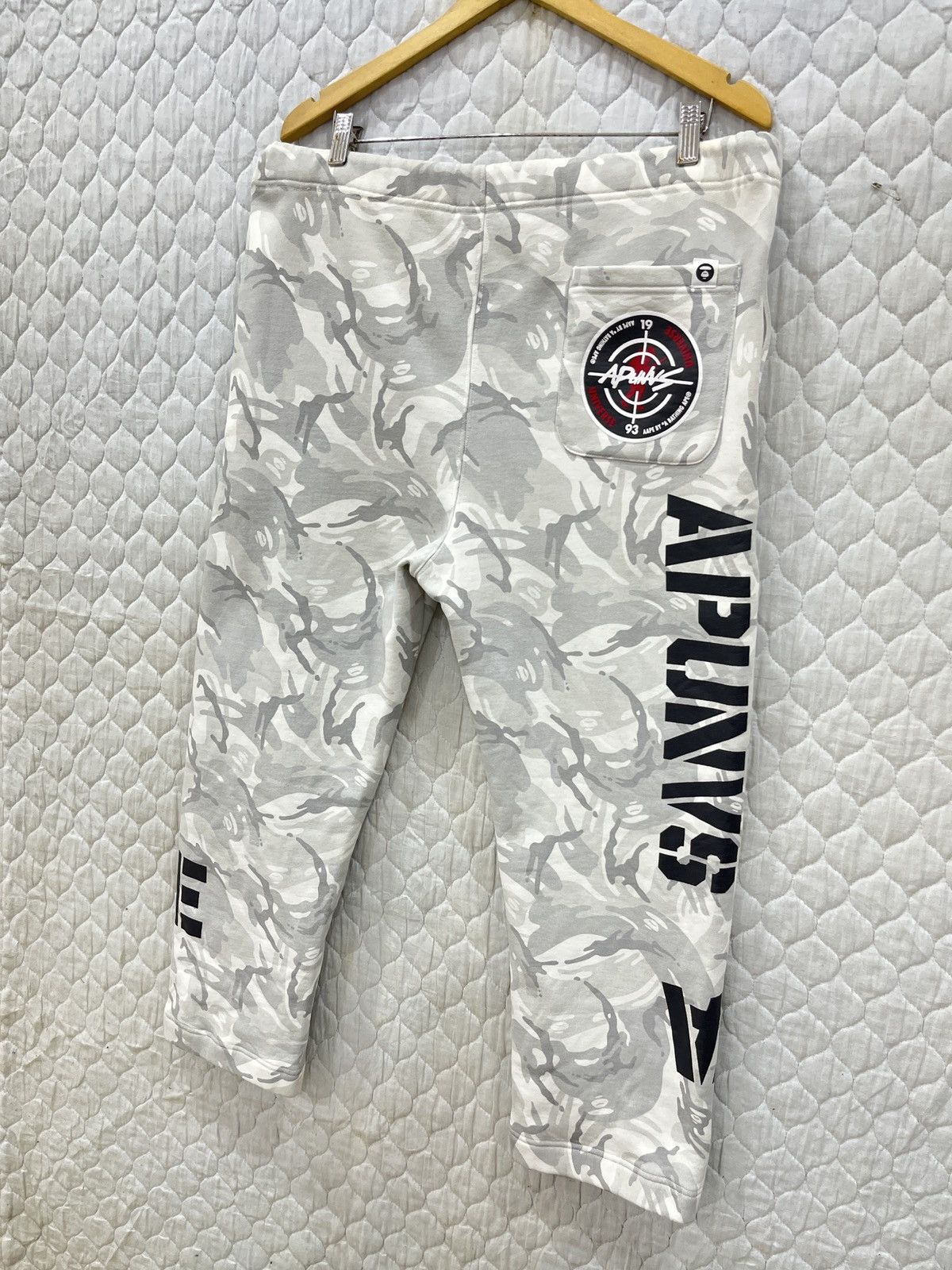 Bape (Hhh). AAPE BY A BATHING APE SWEATPANTS Size US 38 / EU 54 - 4 Thumbnail