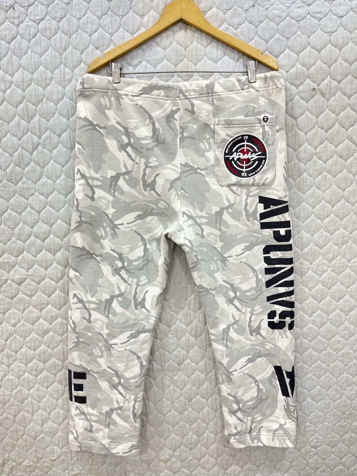 Bape (Hhh). AAPE BY A BATHING APE SWEATPANTS Size US 38 / EU 54 - 1 Thumbnail