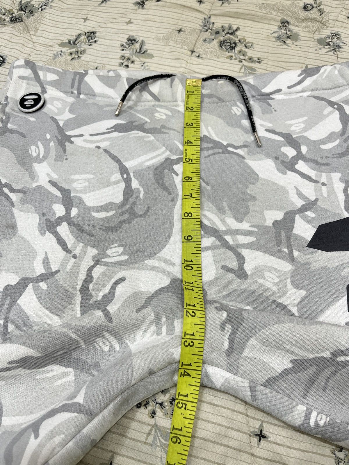 Bape (Hhh). AAPE BY A BATHING APE SWEATPANTS Size US 38 / EU 54 - 19 Thumbnail