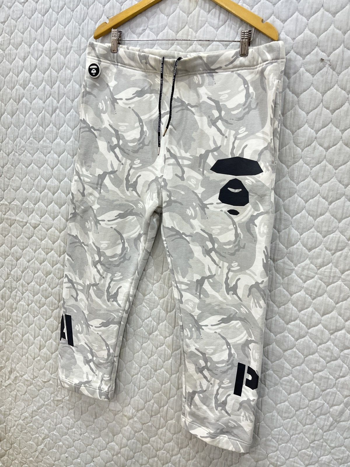 Bape (Hhh). AAPE BY A BATHING APE SWEATPANTS Size US 38 / EU 54 - 3 Thumbnail