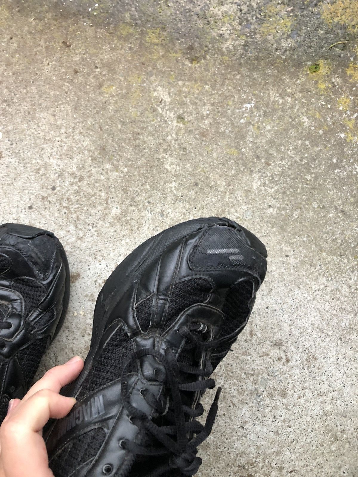 Vintage Vintage British army trainer surplus magnum Size US 9 / EU 42 - 11 Thumbnail