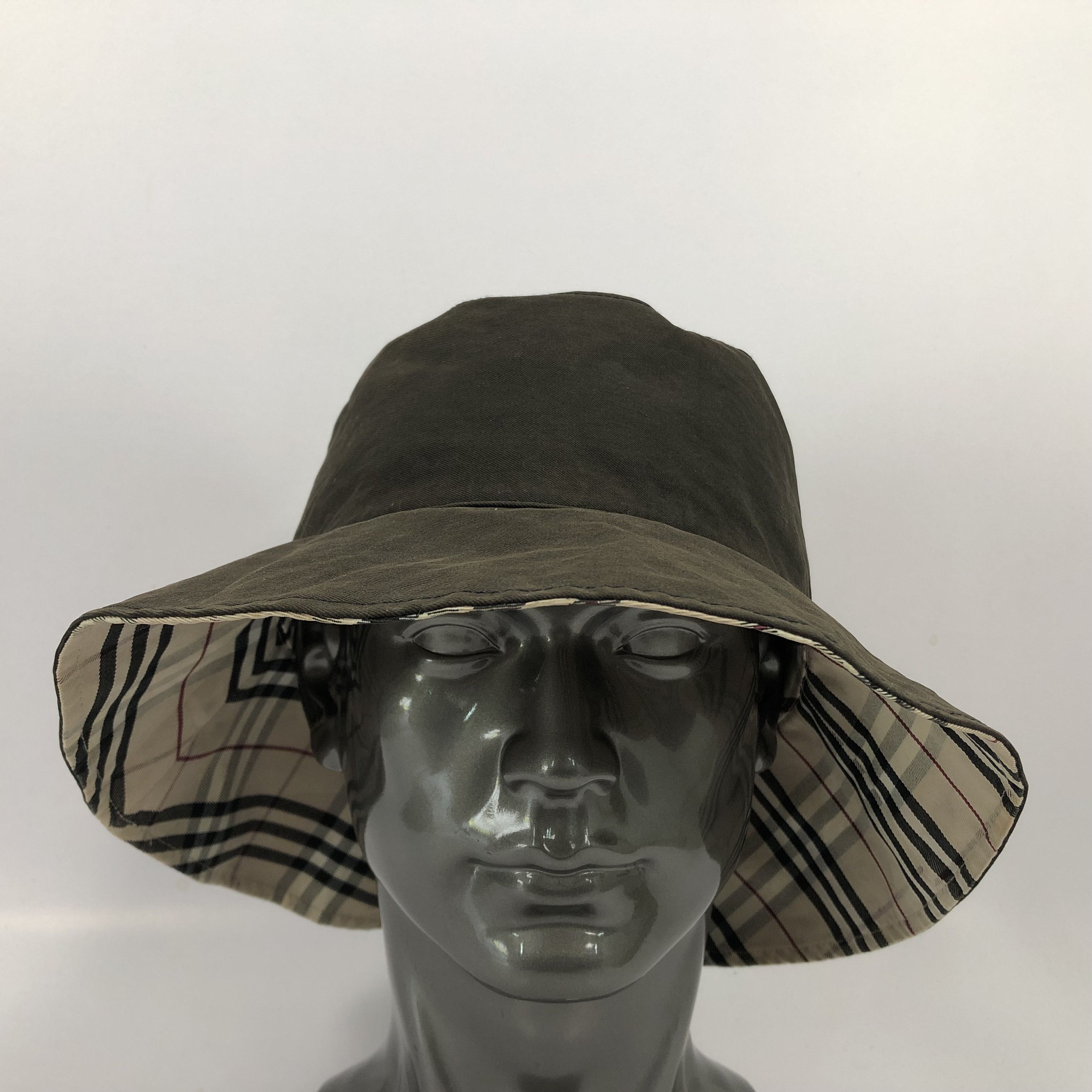 Burberry × Japanese Brand × Vintage Vintage Burberry London Nova Check Revers ible Bucket Hats Size ONE SIZE - 6 Thumbnail