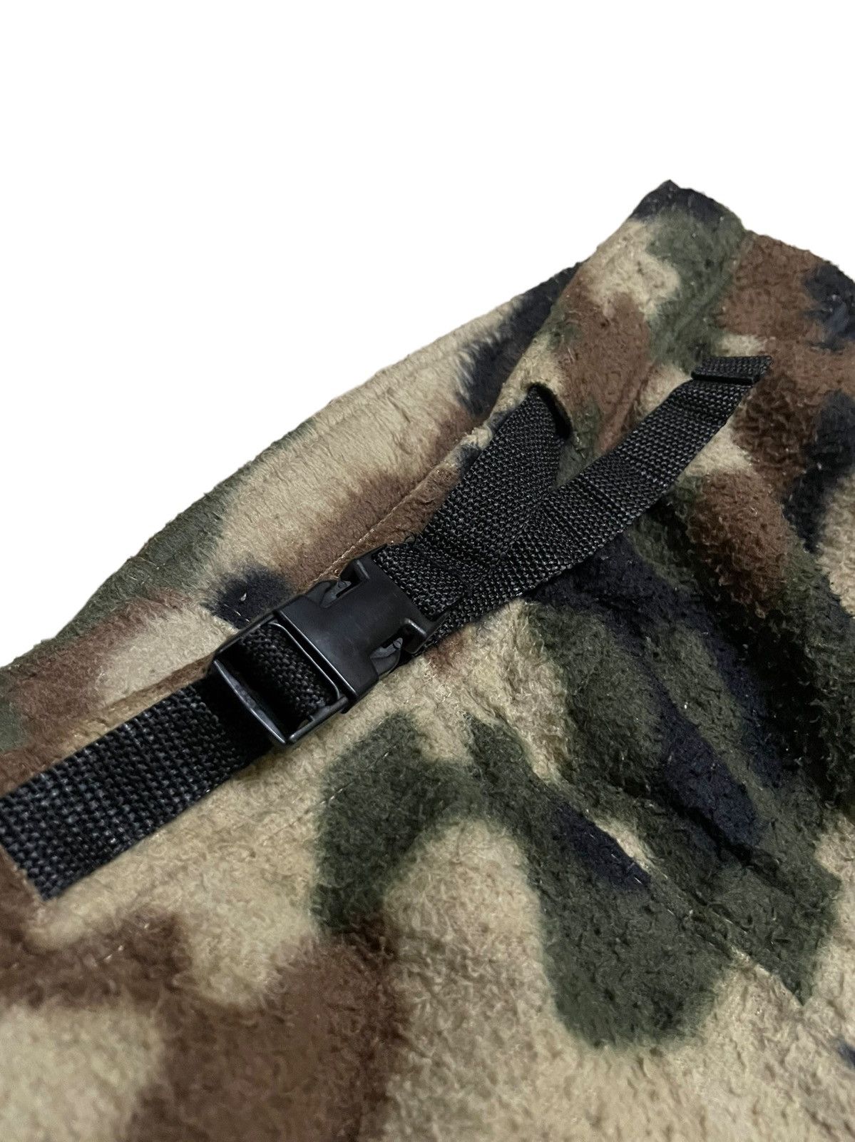 Japanese Brand Japanese Camouflage Buckle Clip Fleece Archive Pants Size US 38 / EU 54 - 2 Thumbnail