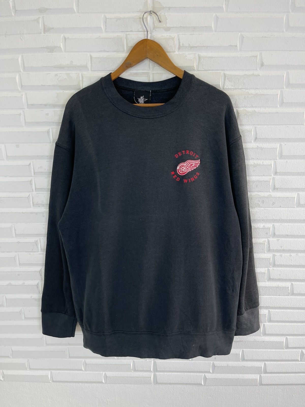 Red Wing × Vintage Vintage Red Wings Jumper 90’s Streetwear Size US M / EU 48-50 / 2 - 2 Thumbnail
