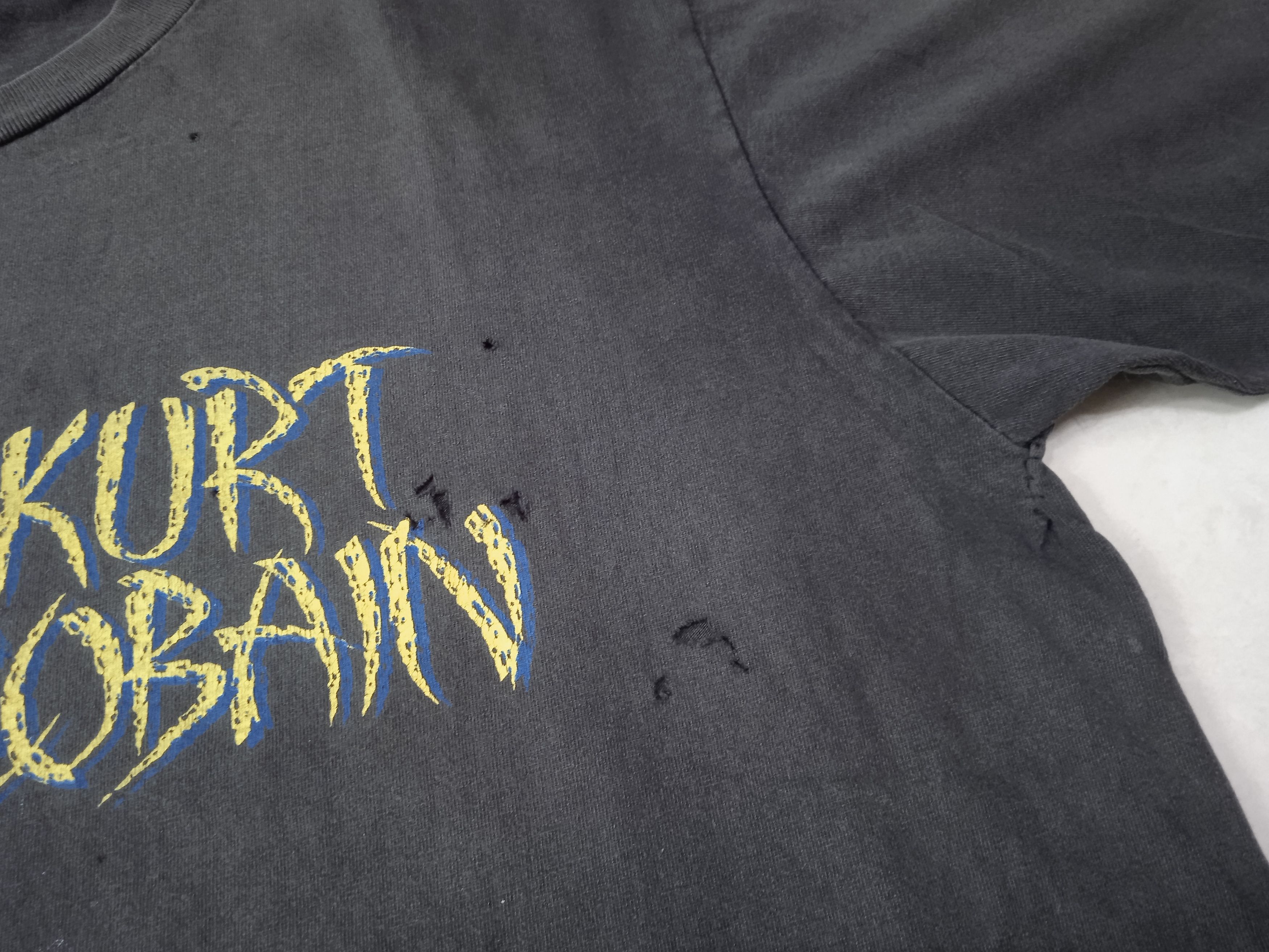 Band Tees × Nirvana × Vintage Vintage Nirvana Kurt Cobain Thai Bootleg T Shirt Size US L / EU 52-54 / 3 - 5 Thumbnail