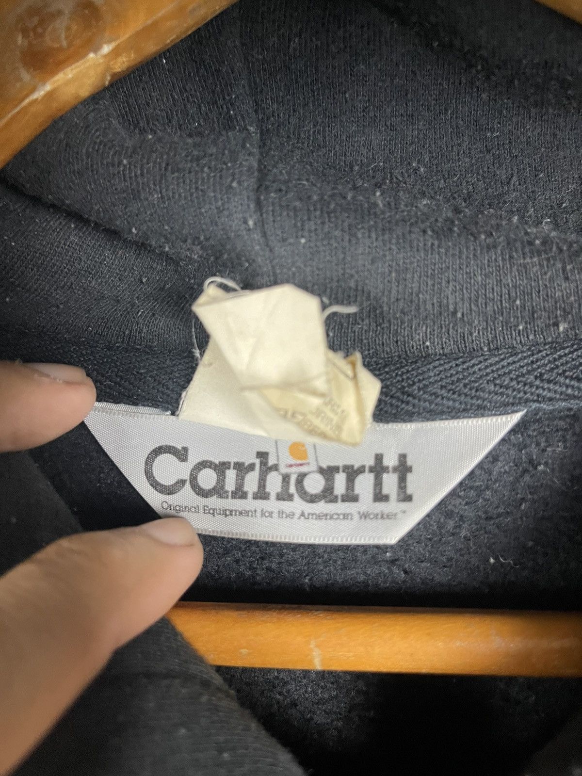 Carhartt Vintage Carhartt Hoodie Sweatshirt American Streetwear Size US L / EU 52-54 / 3 - 3 Thumbnail