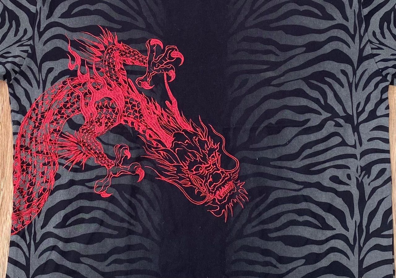 Japanese Brand vintage tee E 1 sukajan japan dragon embroidered Size US XL / EU 56 / 4 - 2 Thumbnail