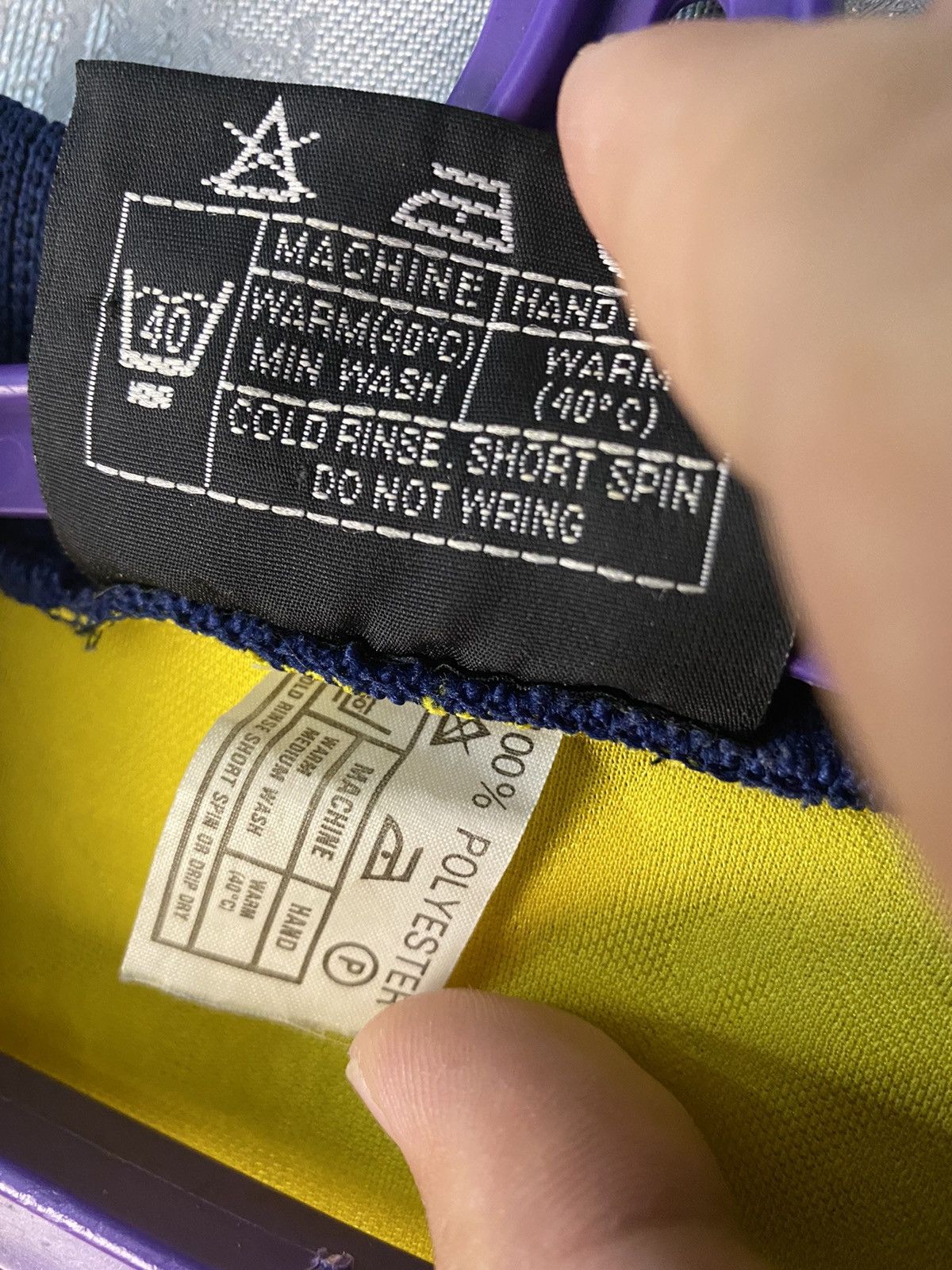 PONY × Vintage 1995 1997 Vintage TOTTENHAM HOTSPUR away Soccer jersey Size US M / EU 48-50 / 2 - 6 Thumbnail