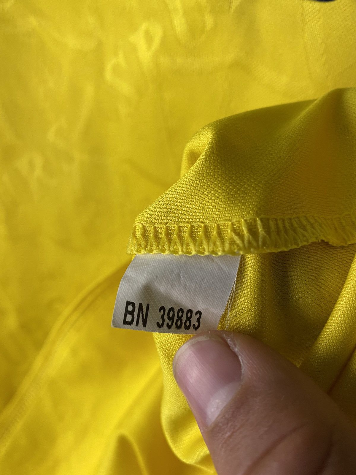 PONY × Vintage 1995 1997 Vintage TOTTENHAM HOTSPUR away Soccer jersey Size US M / EU 48-50 / 2 - 4 Thumbnail