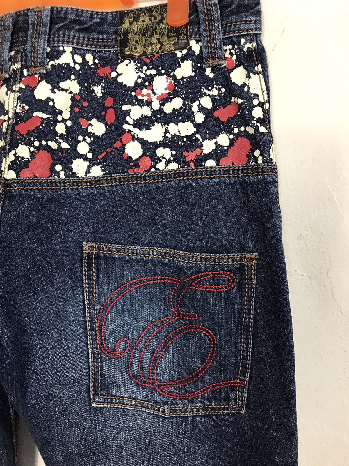 Japanese Brand East Twenty Box Design Painting Denim Jeans Style Size US 34 / EU 50 - 11 Thumbnail