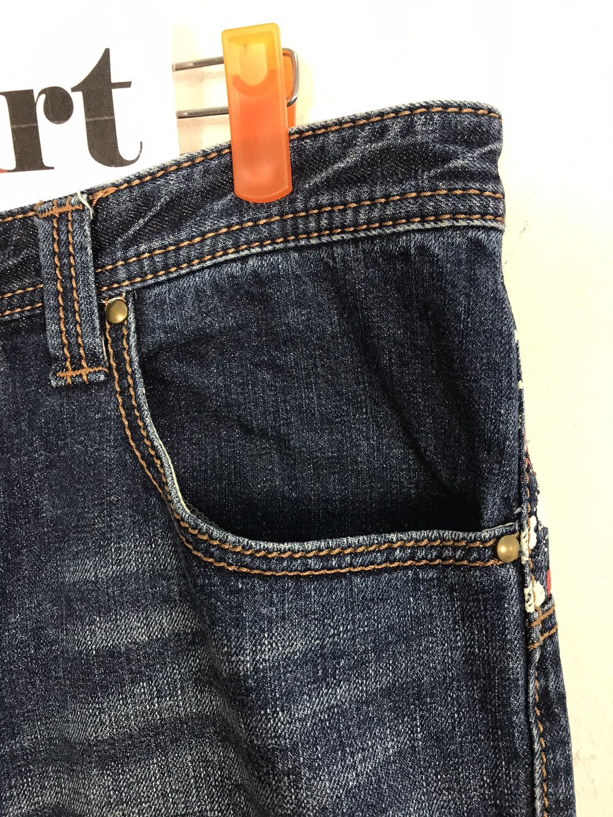 Japanese Brand East Twenty Box Design Painting Denim Jeans Style Size US 34 / EU 50 - 5 Thumbnail