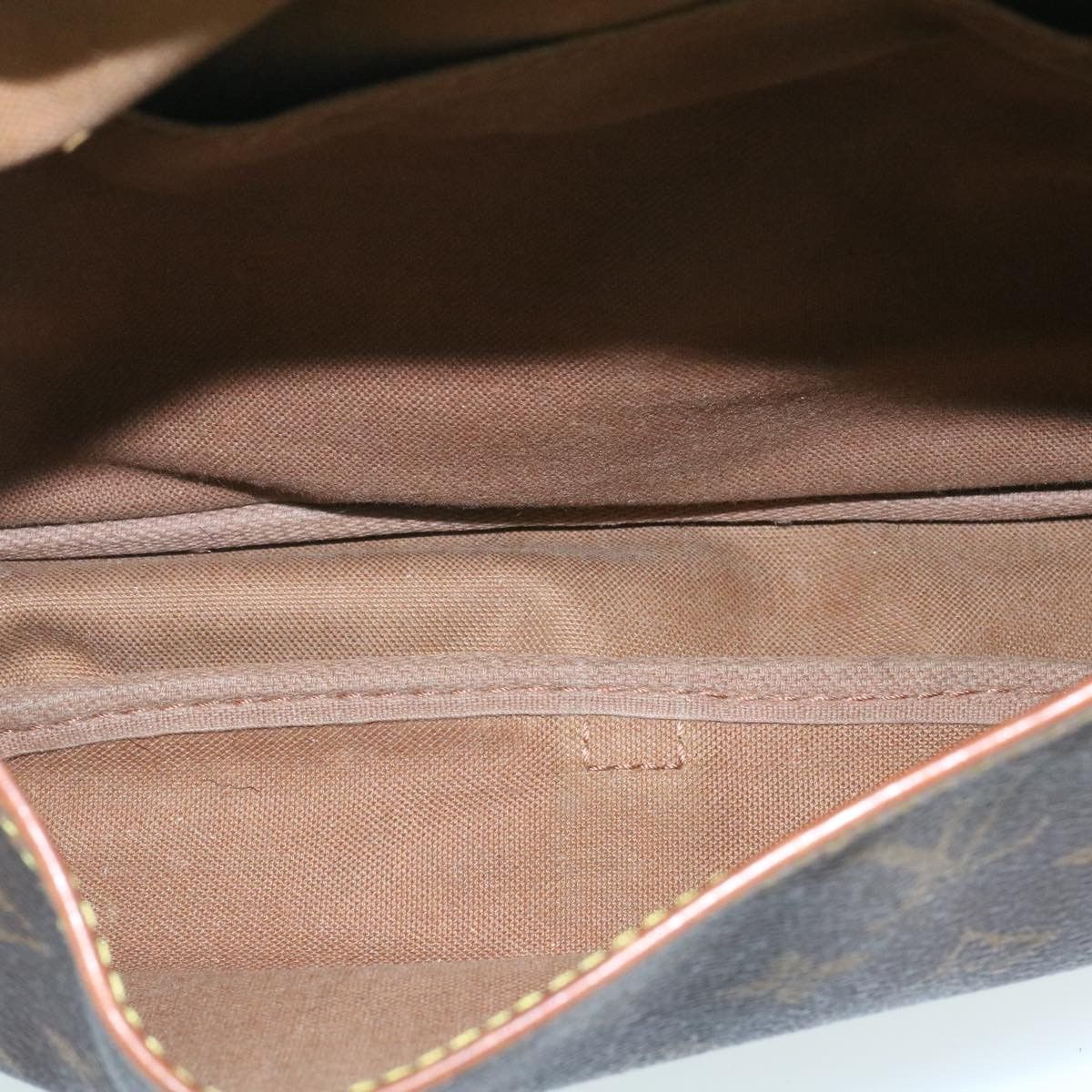 Louis Vuitton Louis Vuitton Monogram Crossbody Bag Size ONE SIZE - 12 Thumbnail